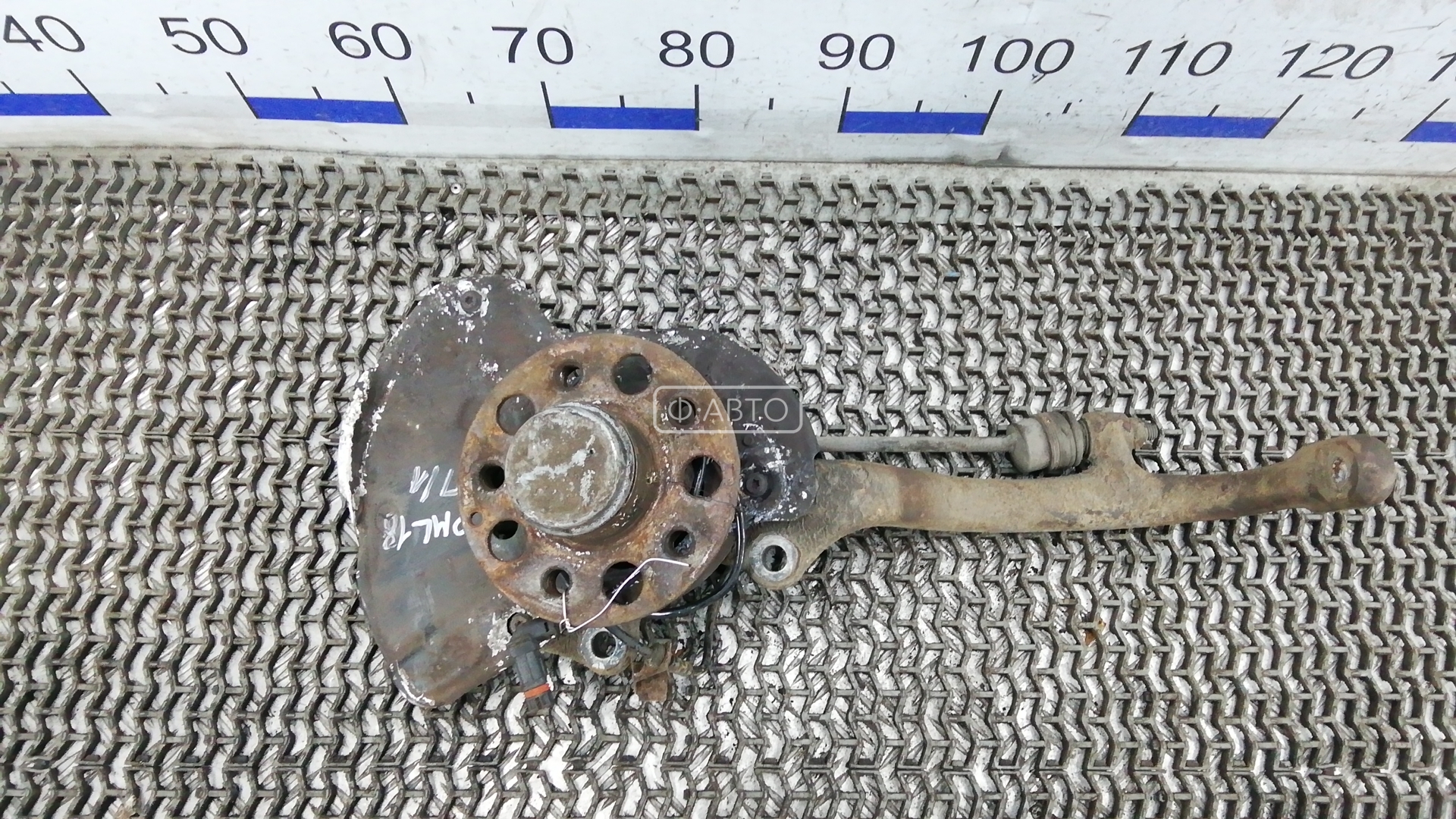 Ступица передняя левая