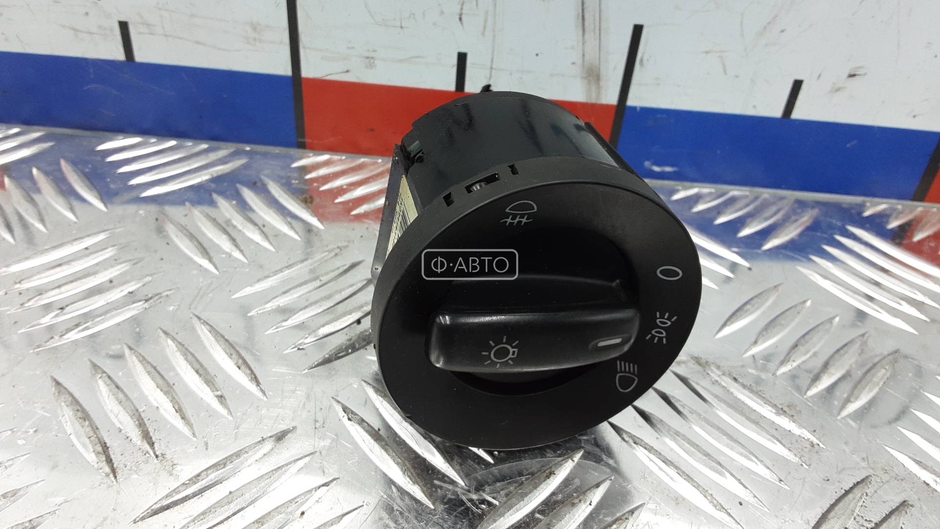 Переключатель света