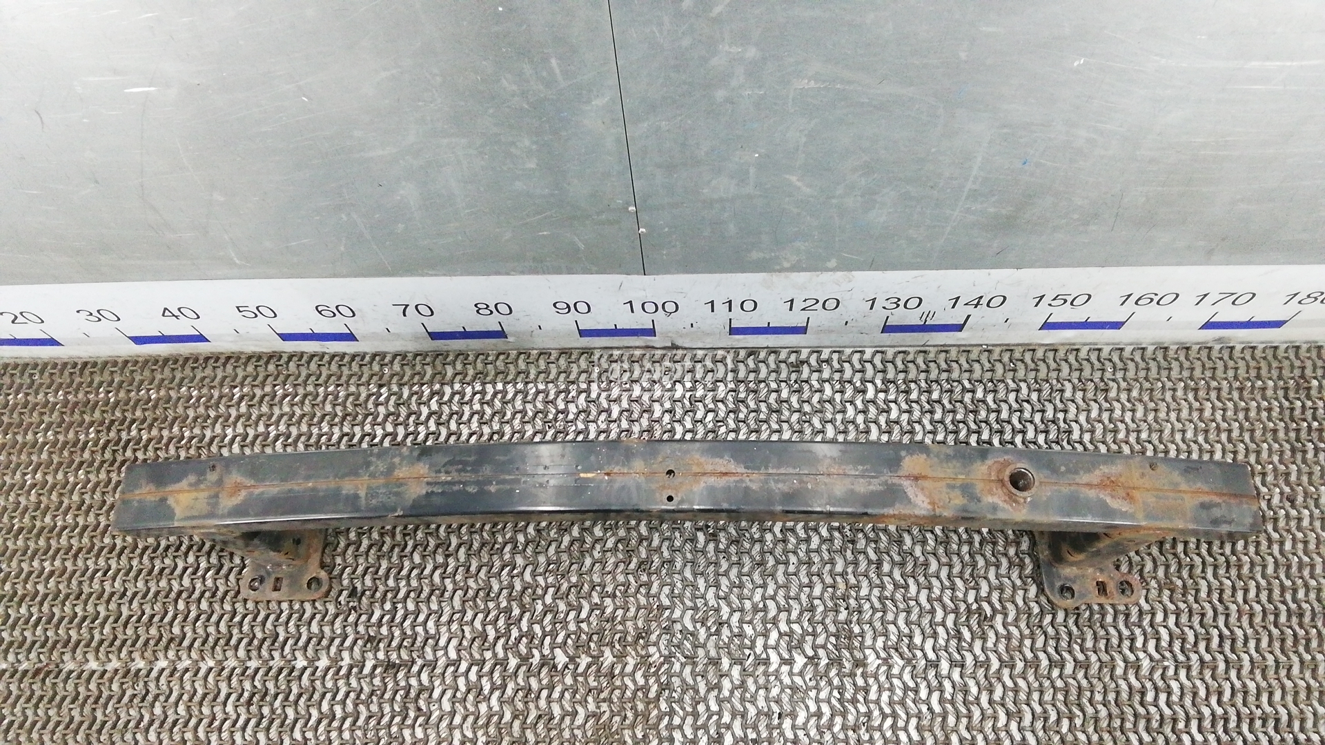 Усилитель бампера передний (кронштейн)