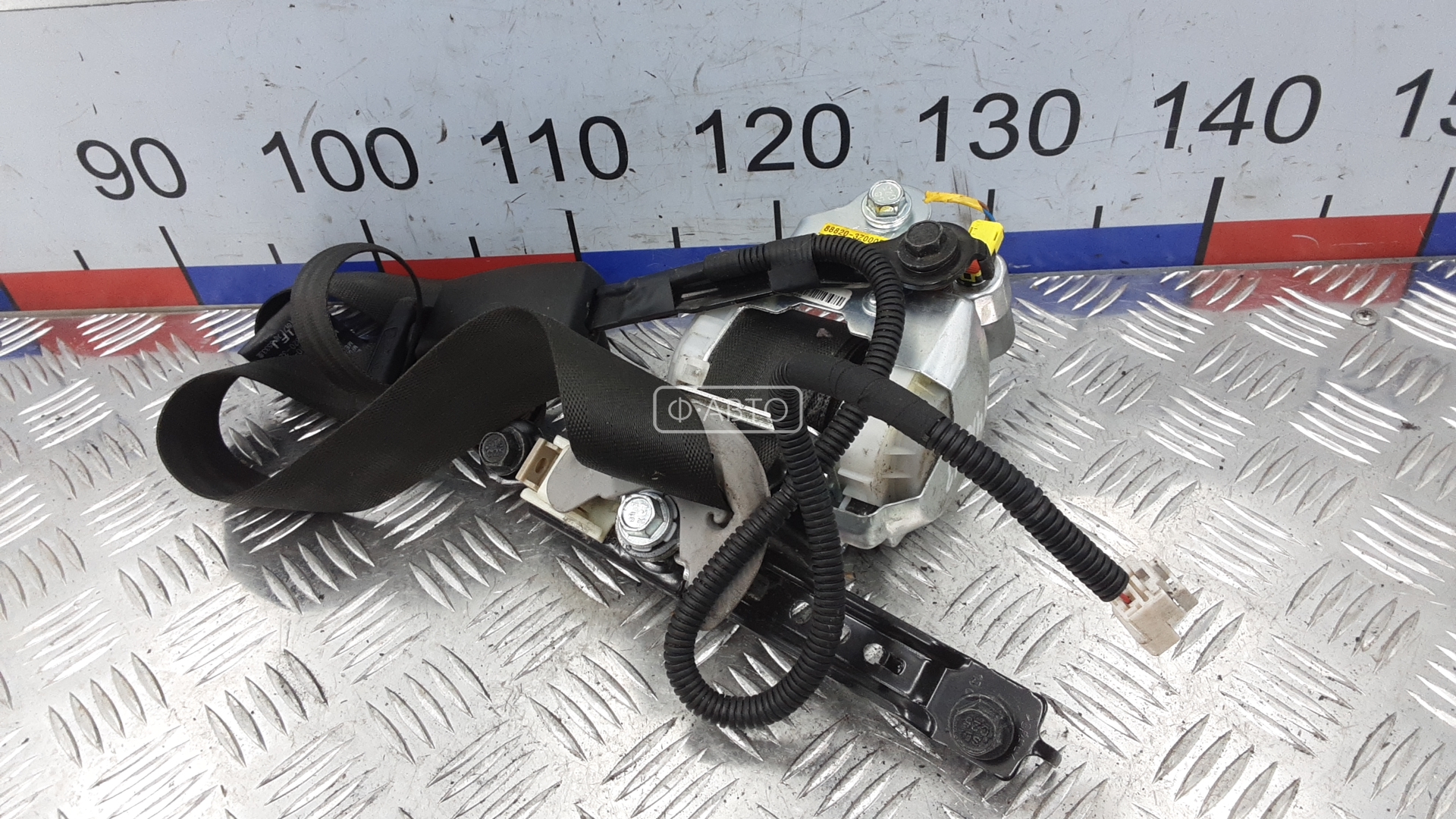 Ремень безопасности с пиропатроном сиденья переднего