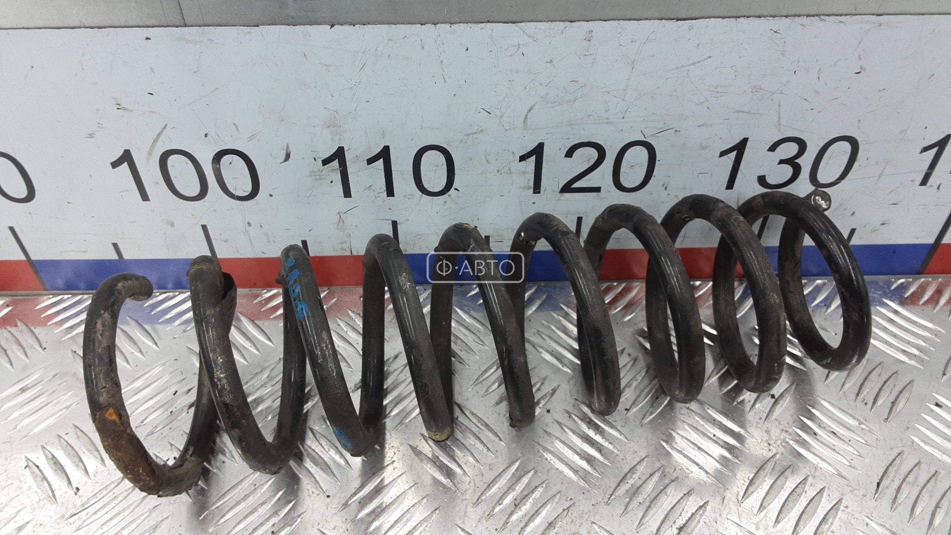 Пружина задняя