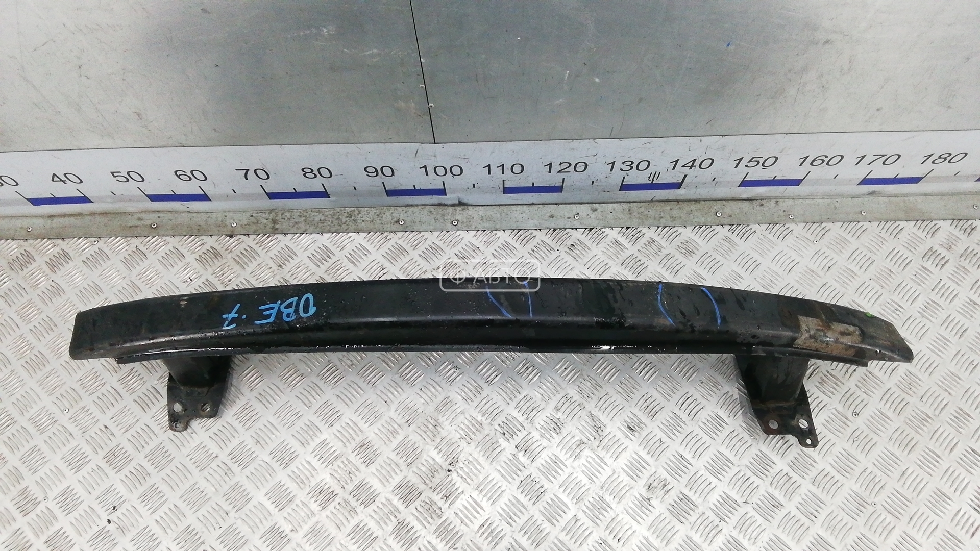 Усилитель бампера задний