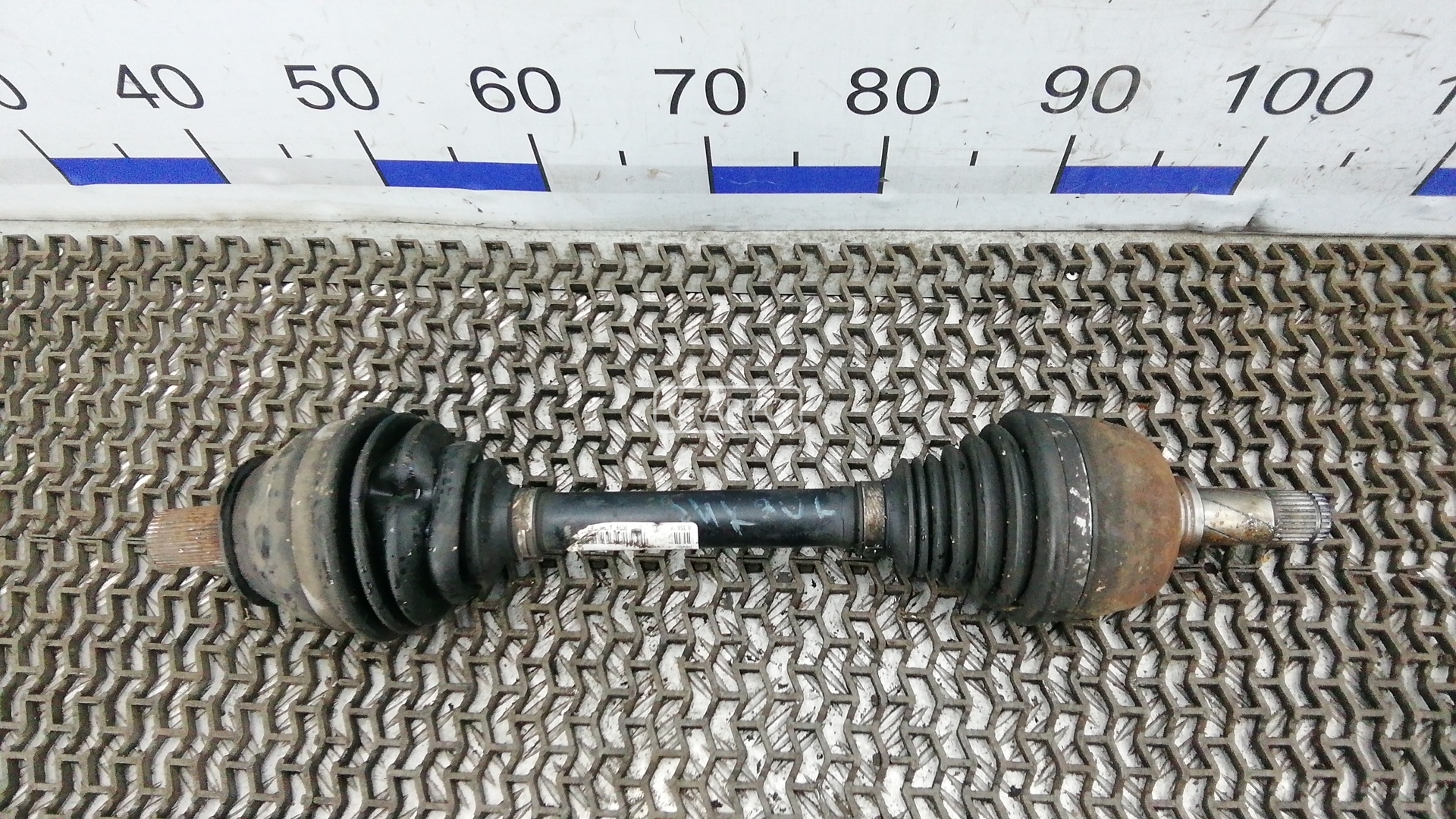 Привод передний левый