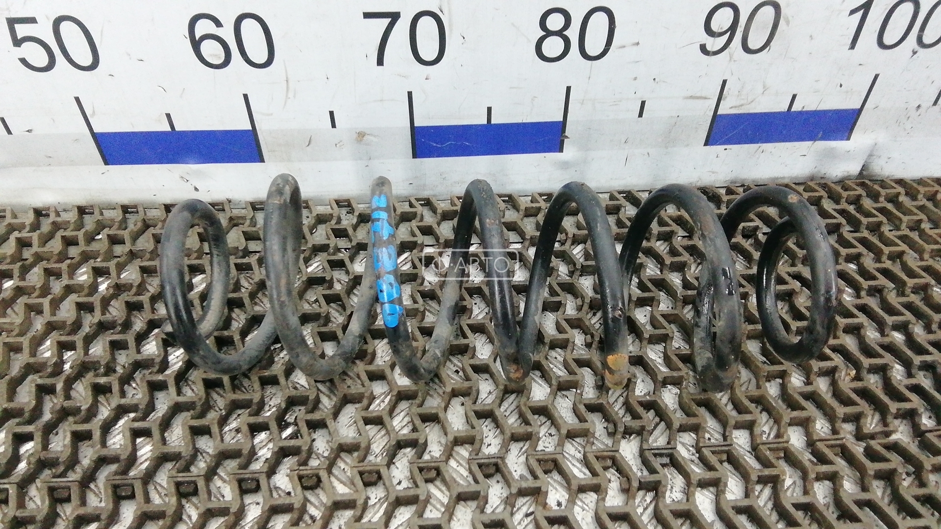 Пружина задняя