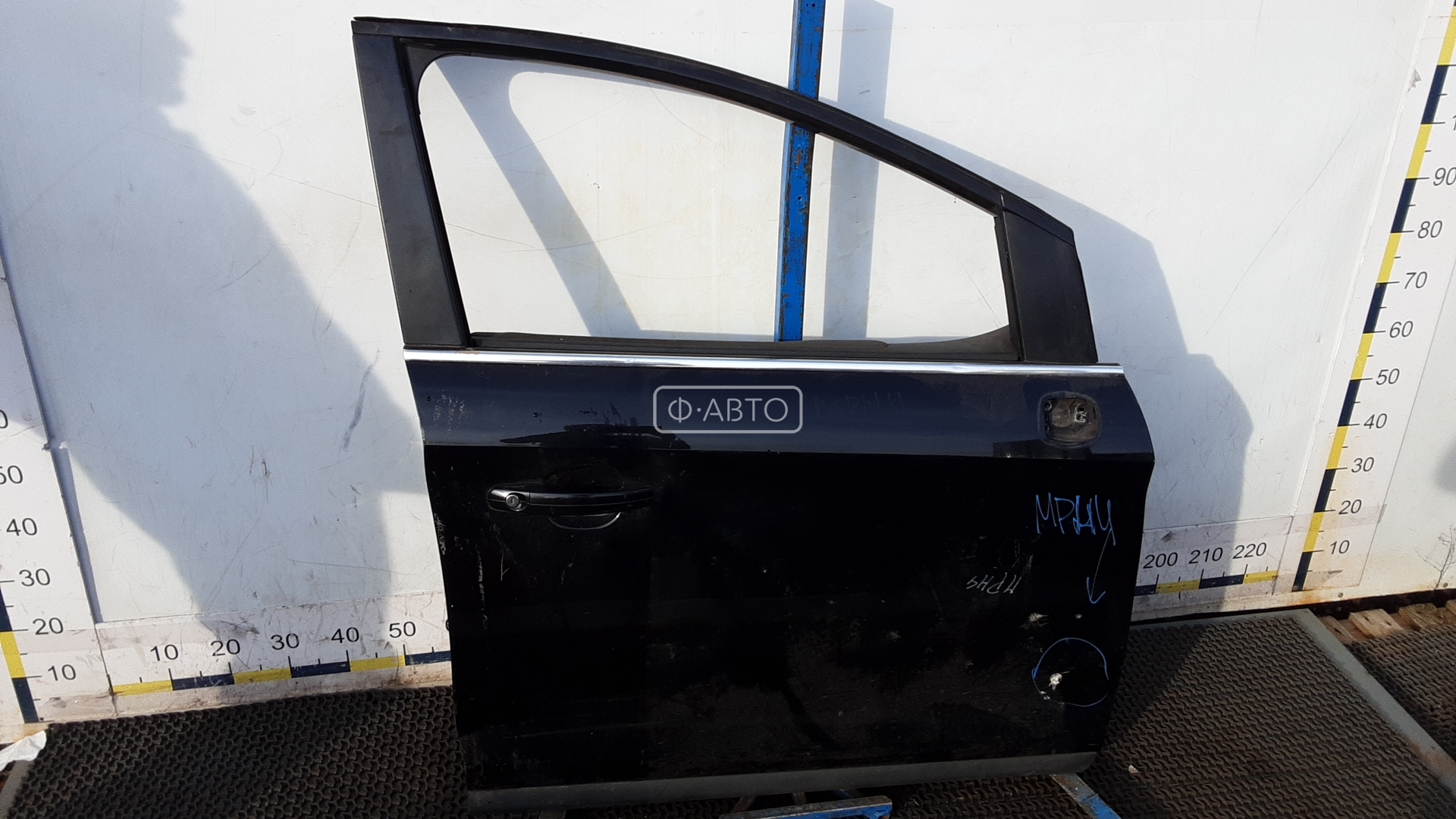 Дверь передняя правая