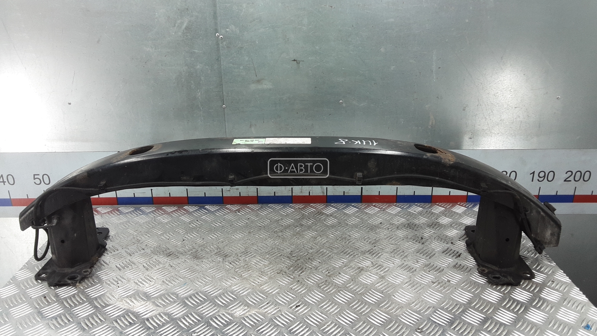 Усилитель бампера передний (кронштейн)