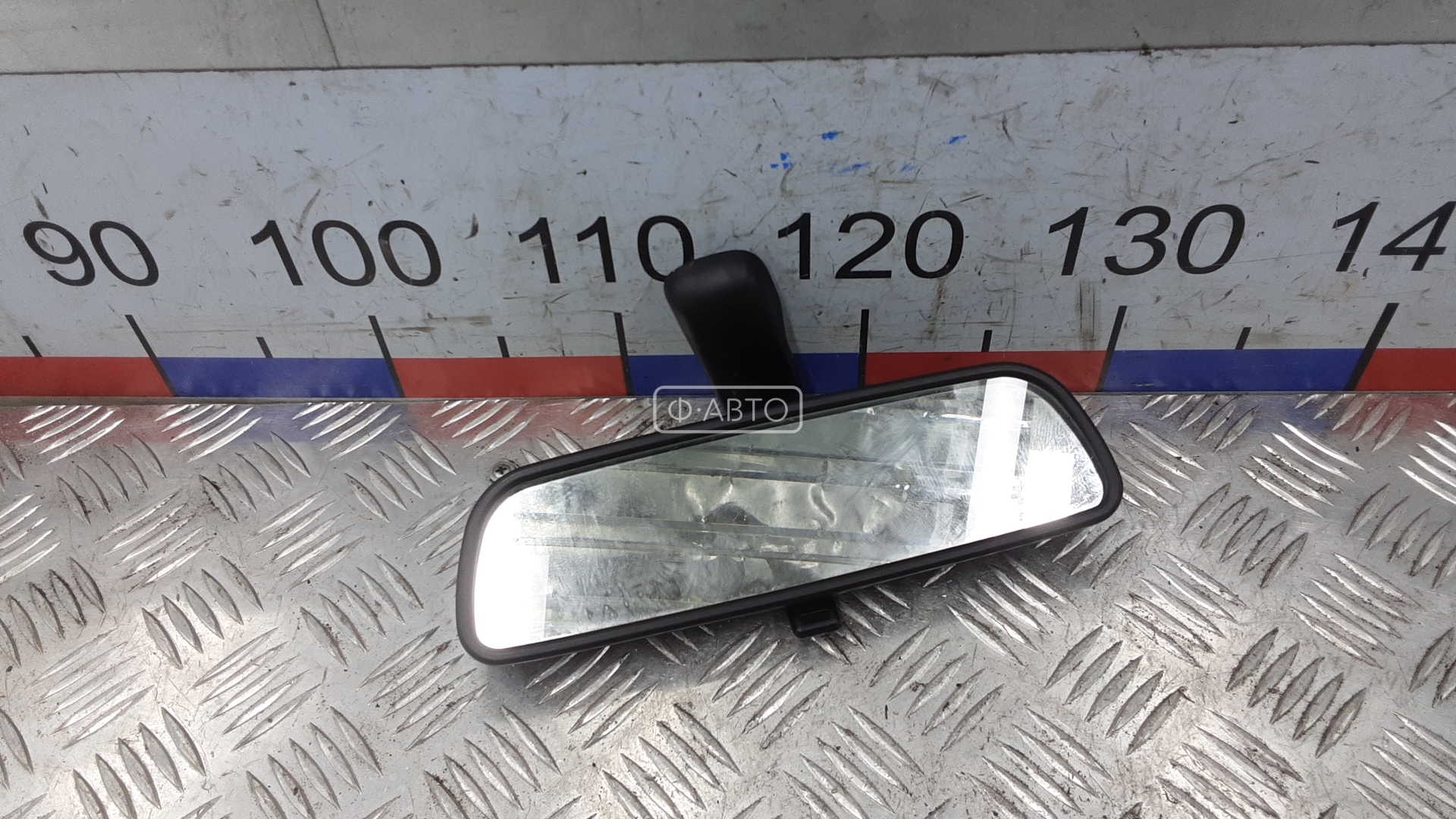 Зеркало салона