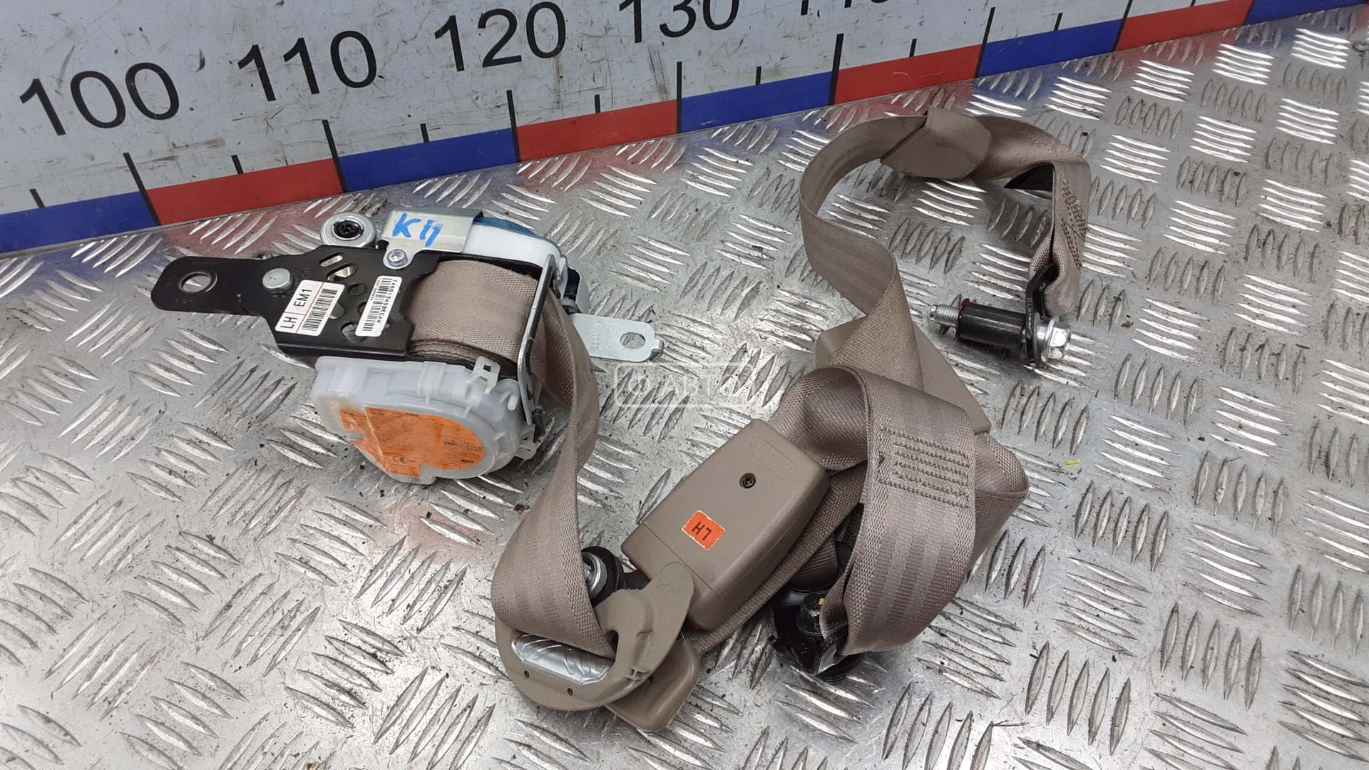 Ремень безопасности с пиропатроном сиденья переднего