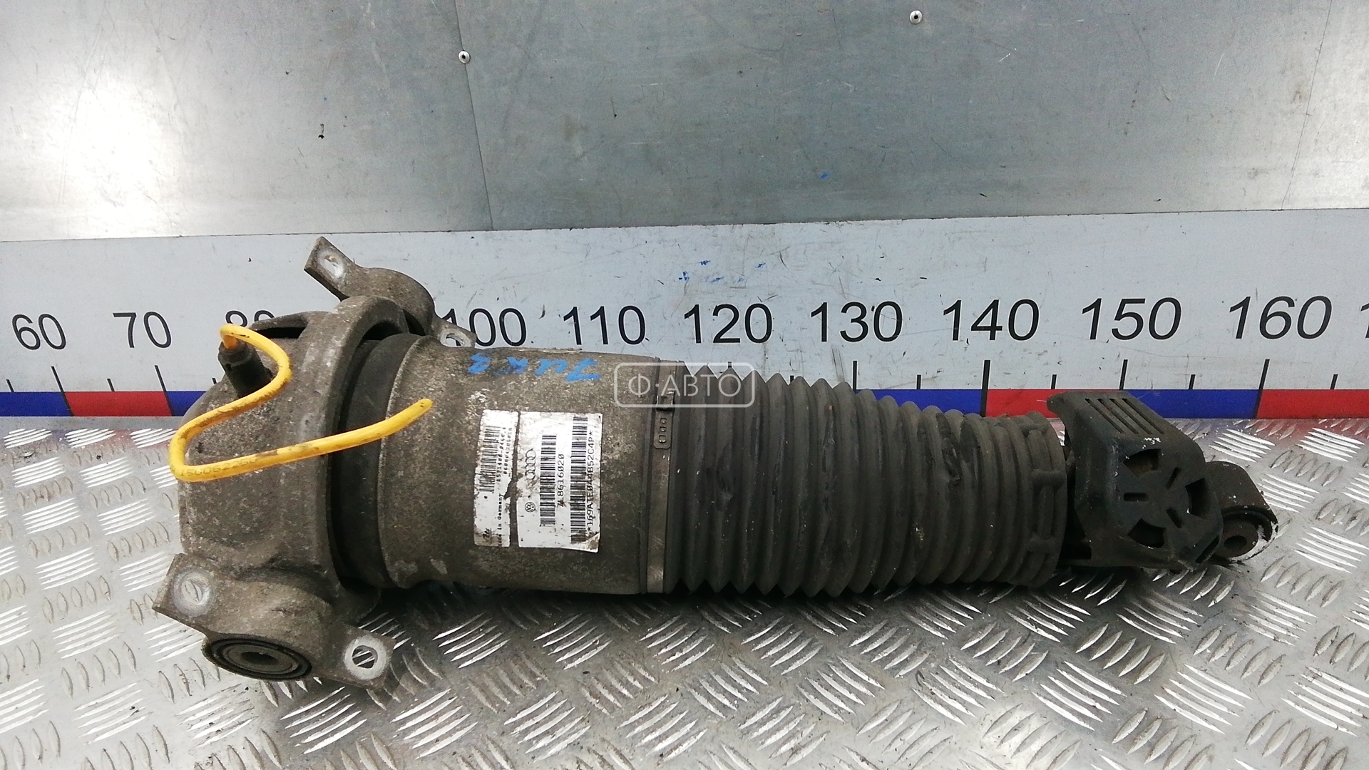 Стойка задняя левая