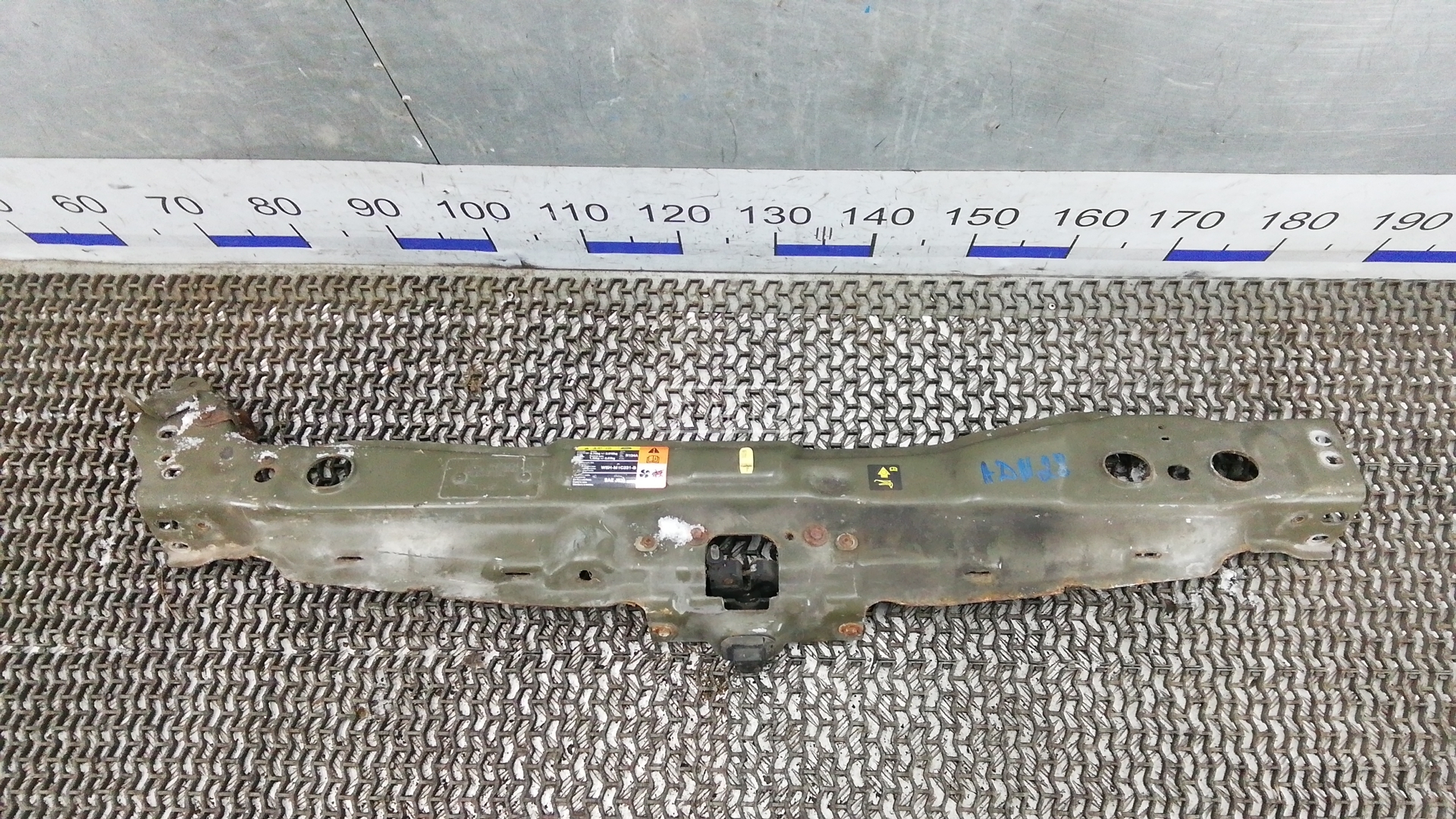 Рамка капота