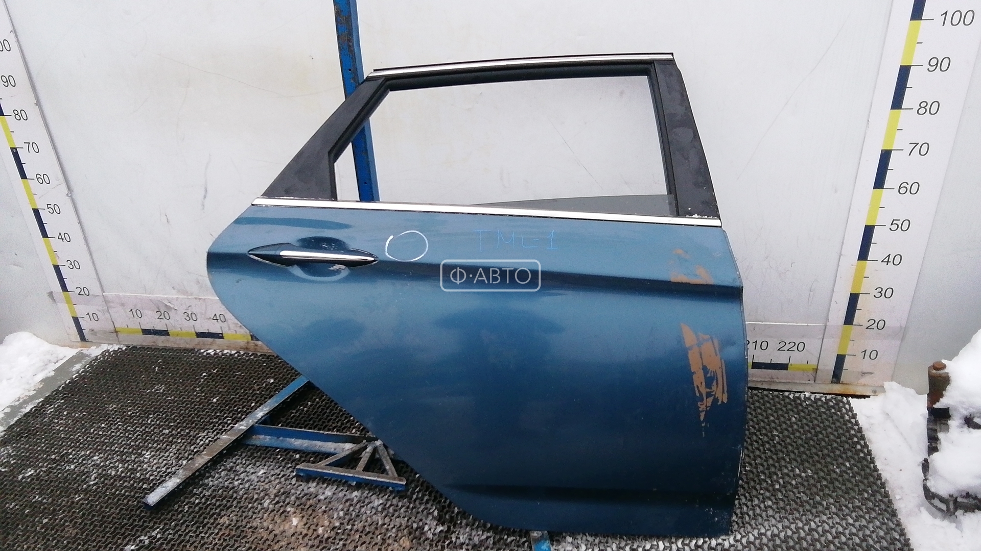 Дверь задняя правая