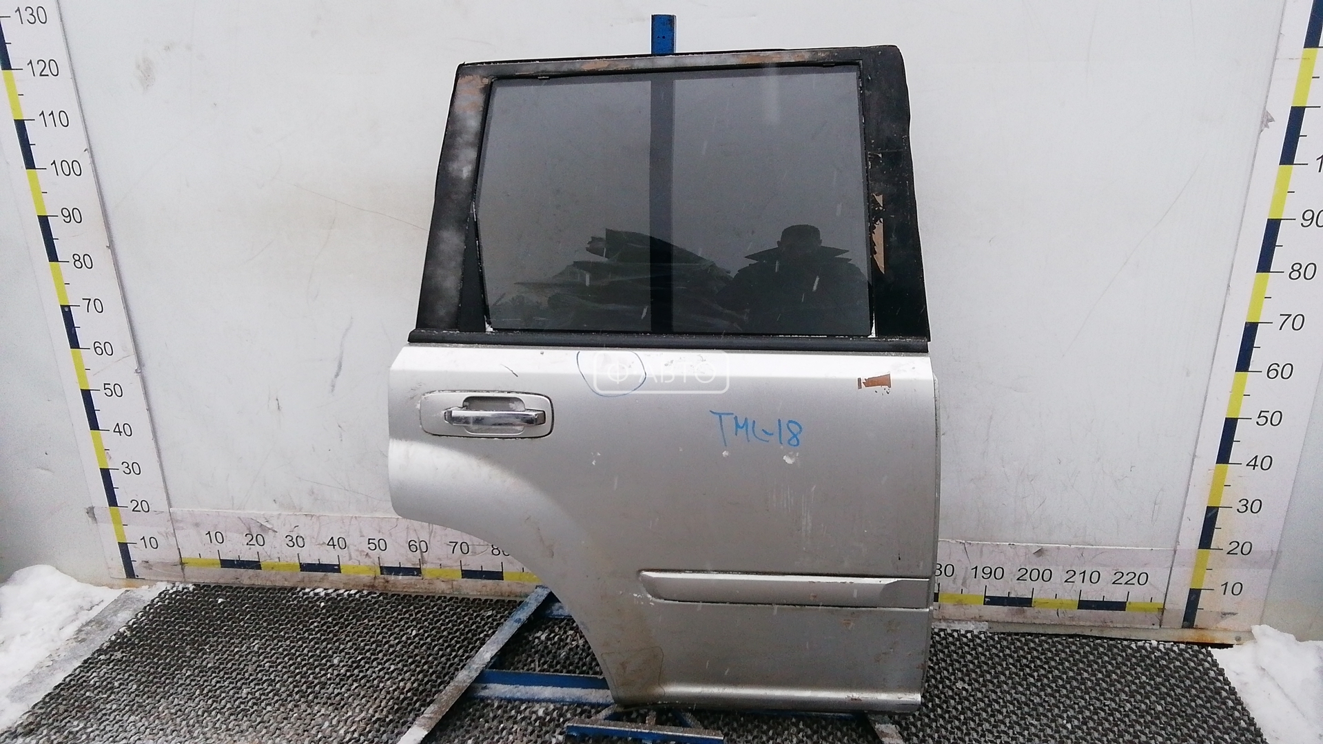 Дверь задняя правая