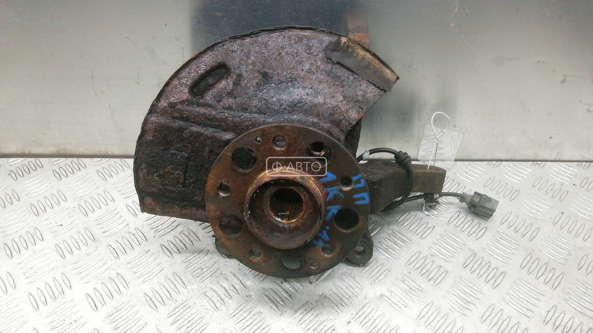 Ступица передняя правая