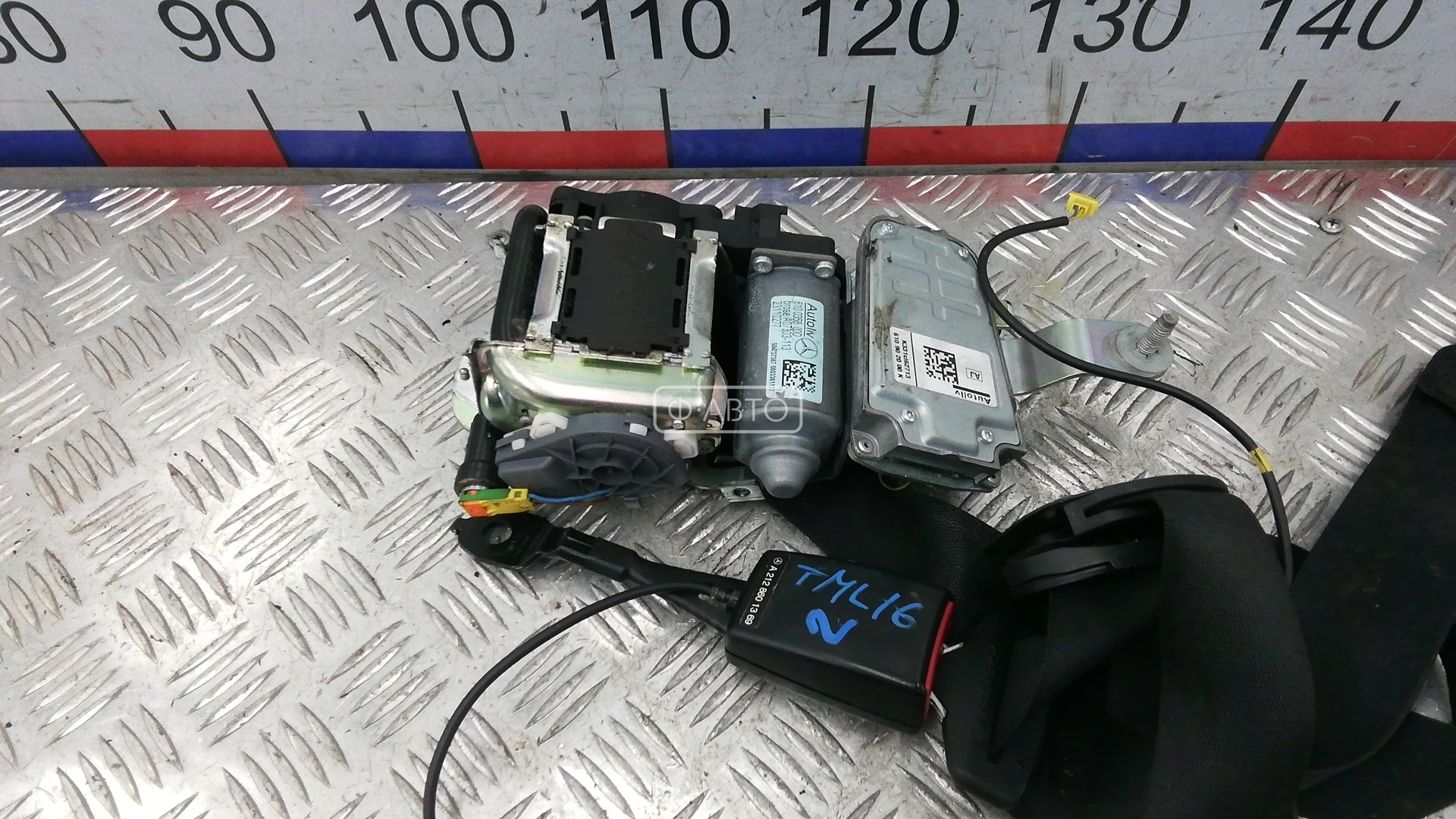 Ремень безопасности с пиропатроном сиденья переднего