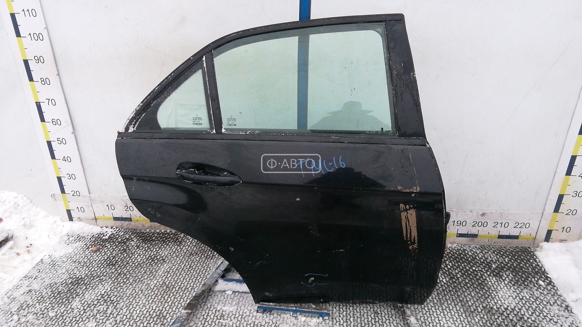 Дверь задняя правая
