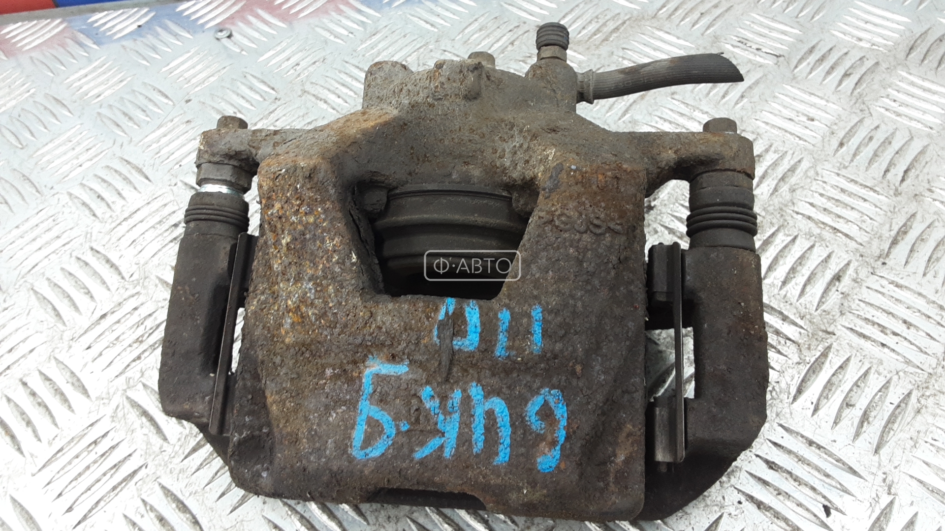 Суппорт тормозной передний правый