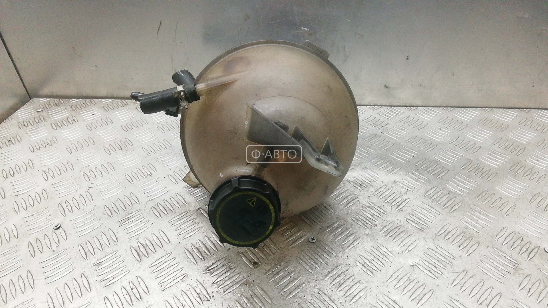 Бачок расширительный