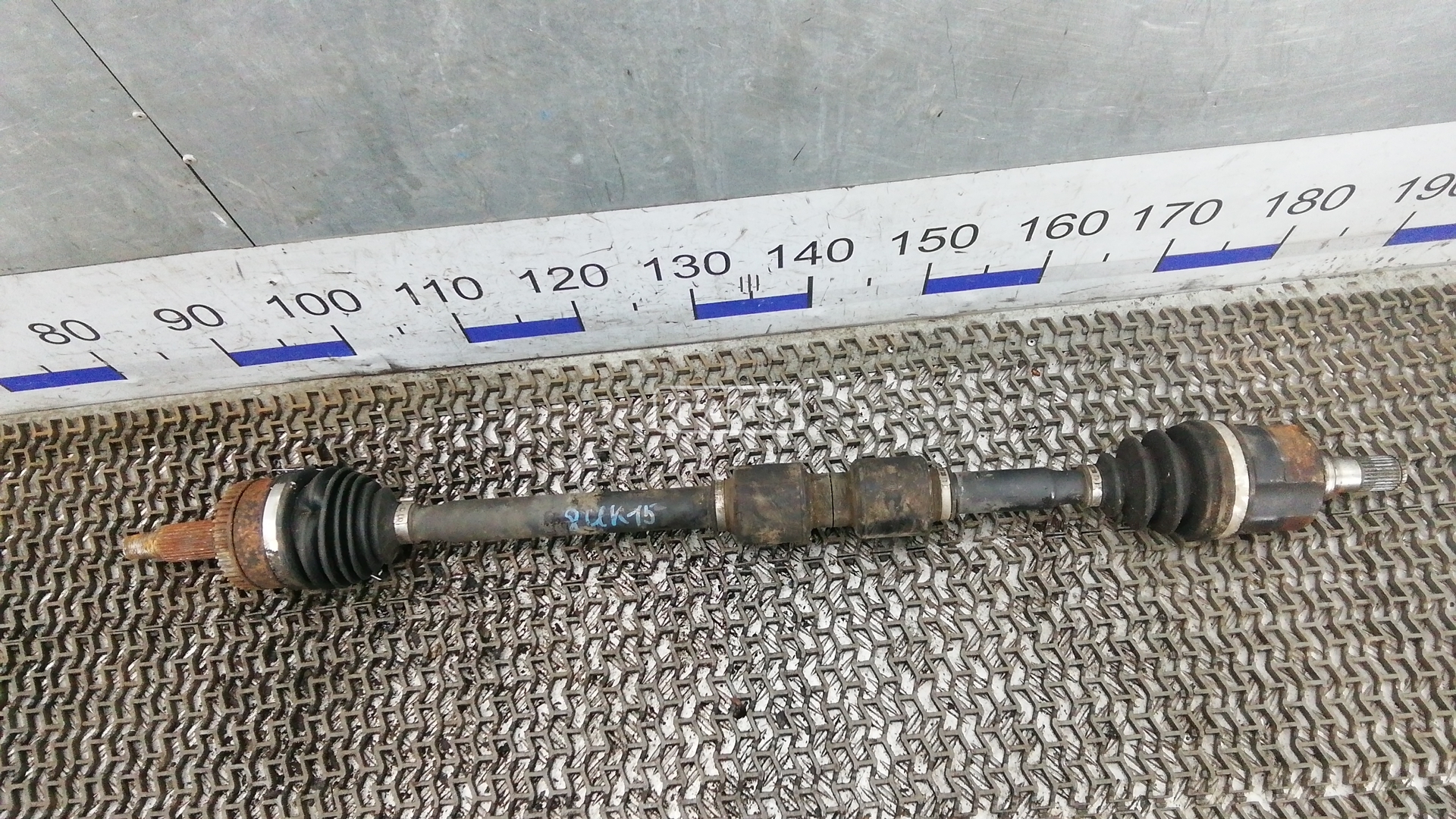 Привод передний правый