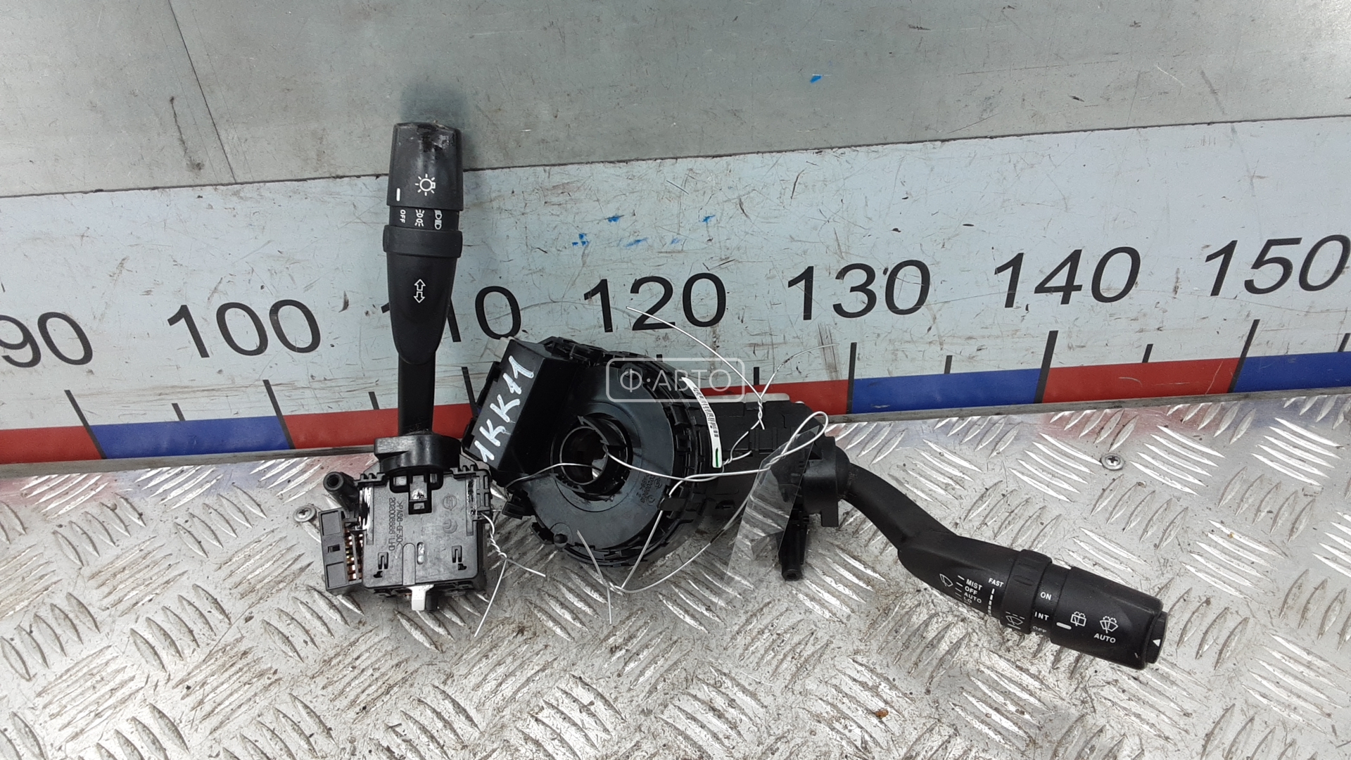 Переключатель поворотов и дворников (стрекоза)