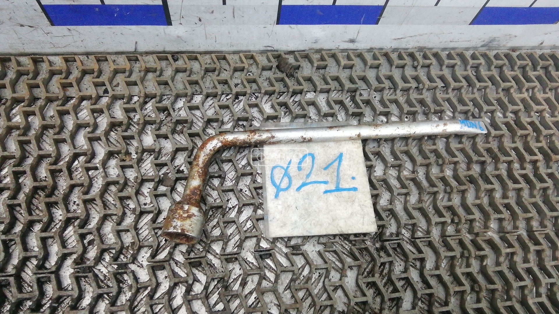 Ключ колесный