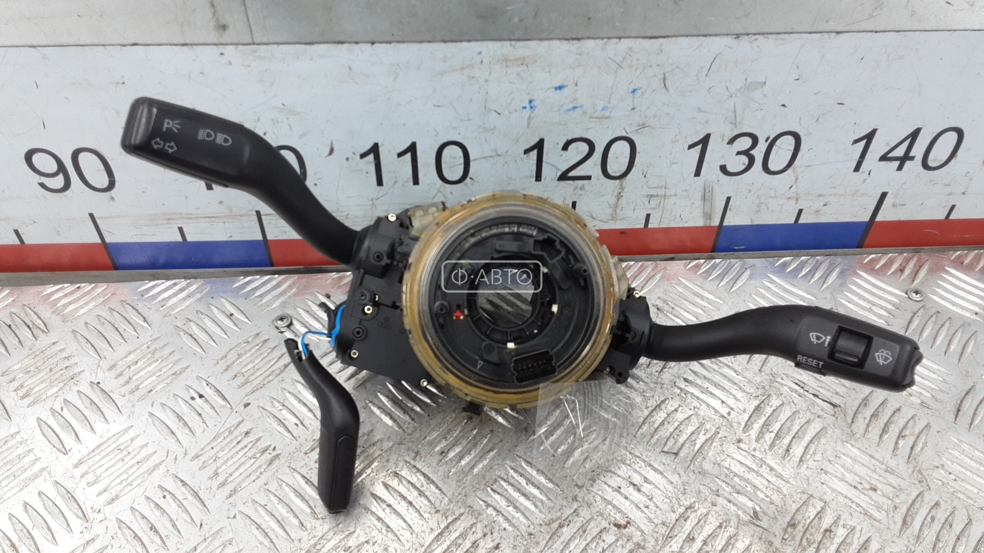 Переключатель поворотов и дворников (стрекоза)