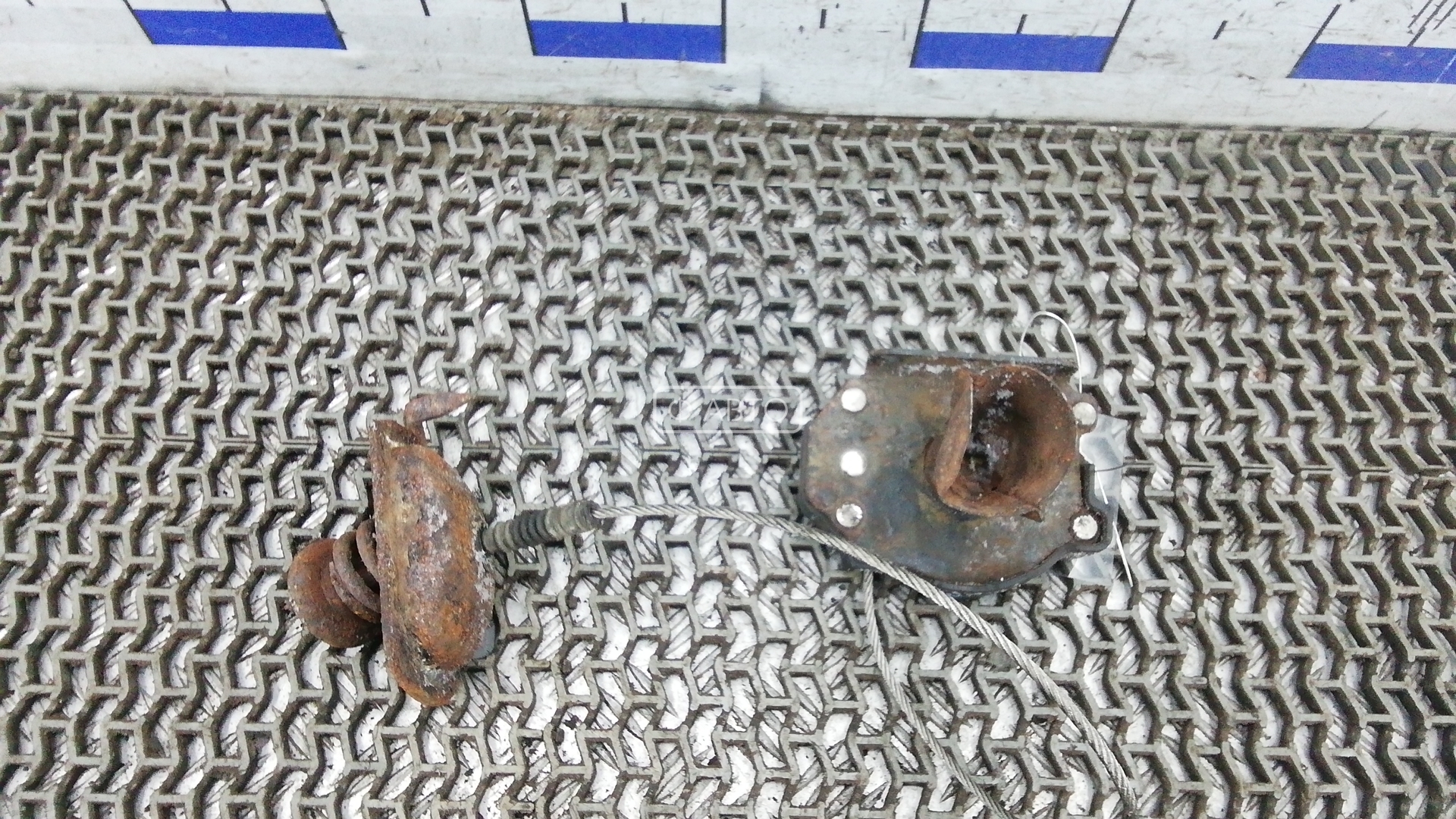 Механизм запасного колеса