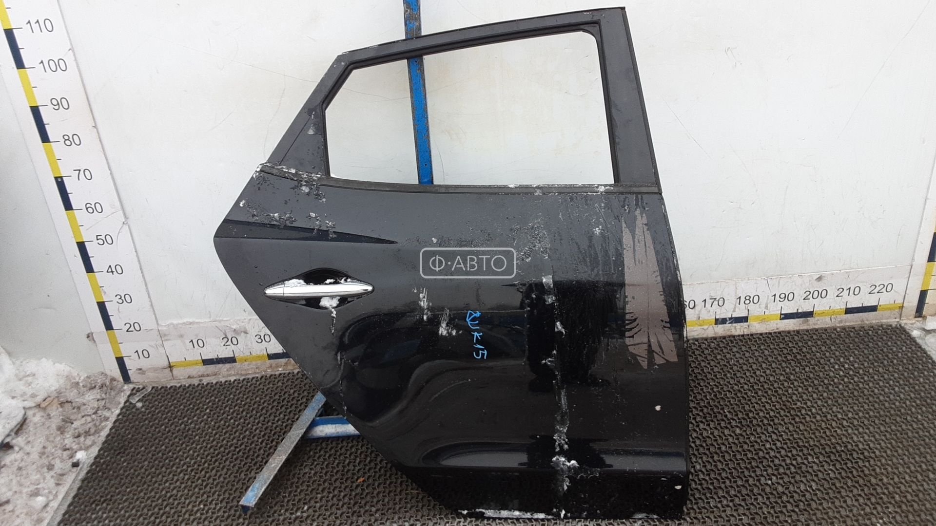 Дверь задняя правая