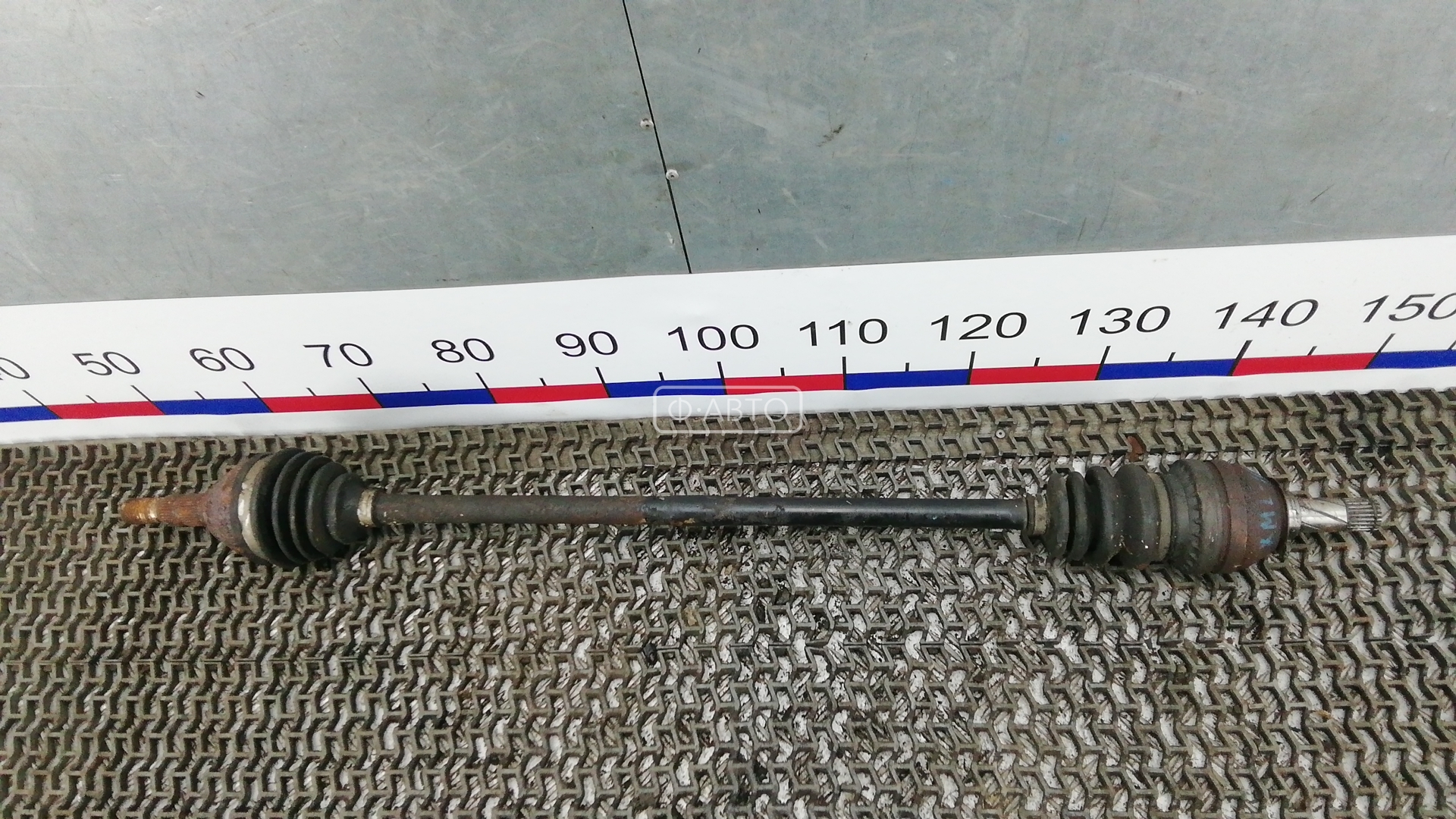 Привод передний правый