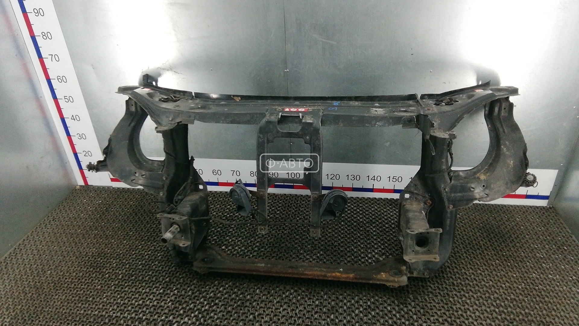 Передняя панель крепления облицовки (телевизор)