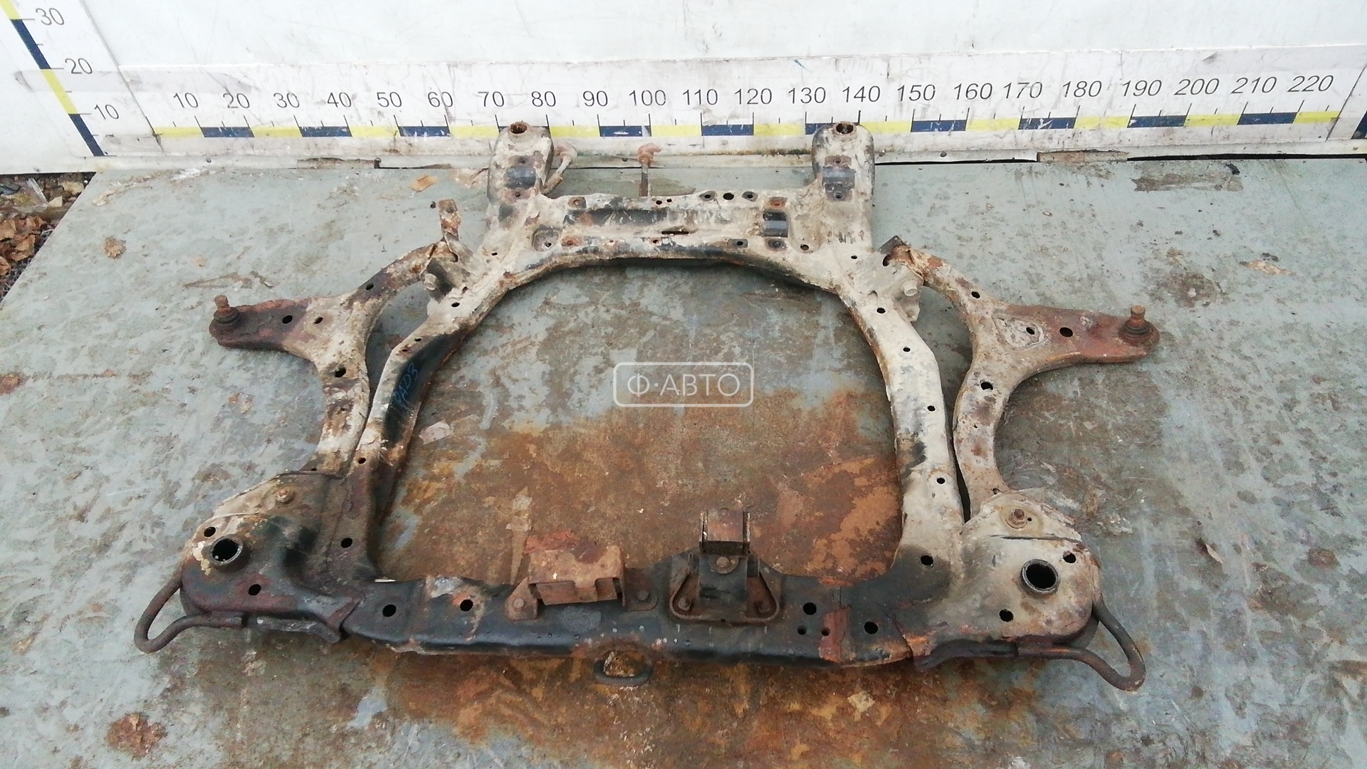 Балка подвески передняя