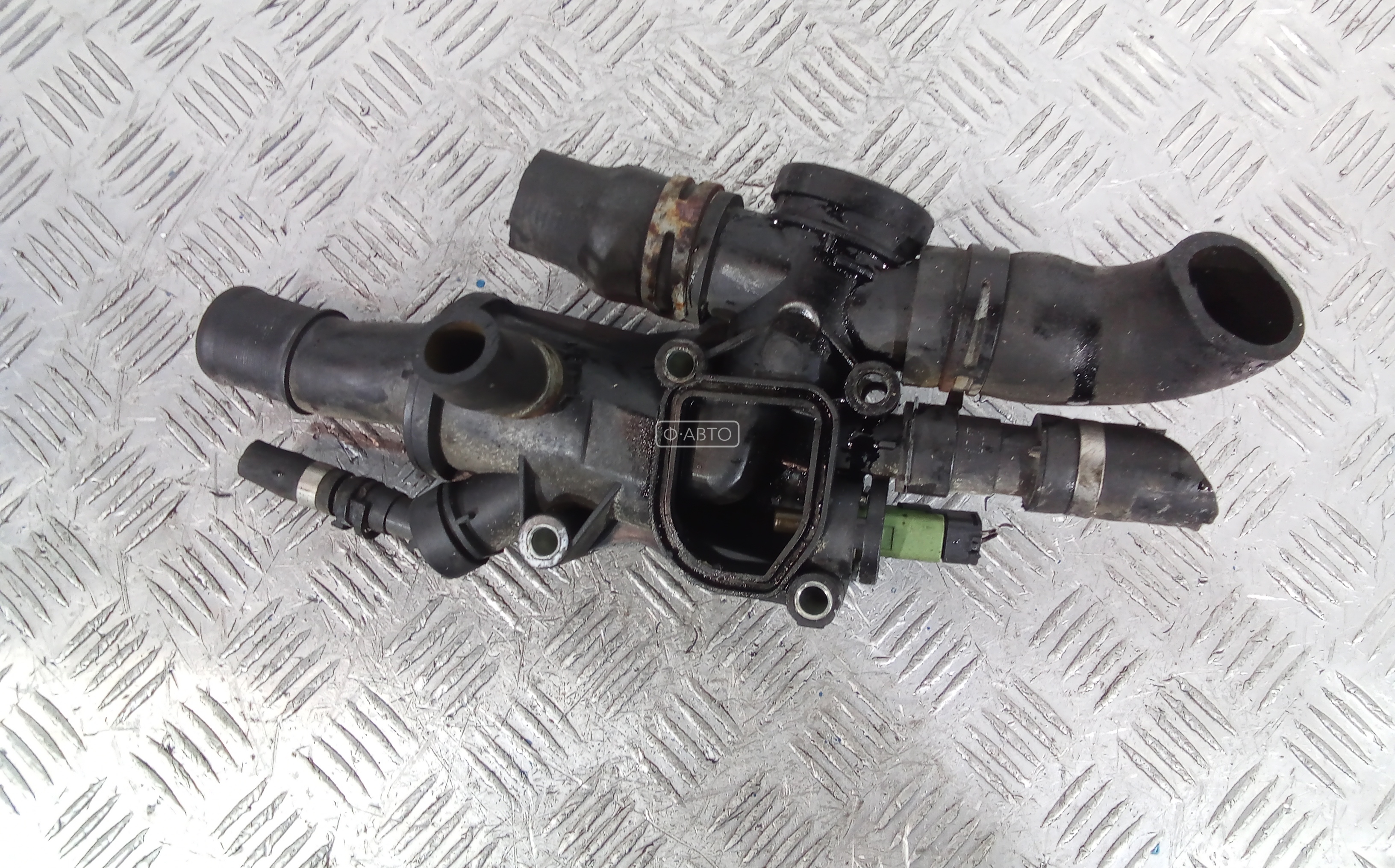 Корпус термостата дизельный