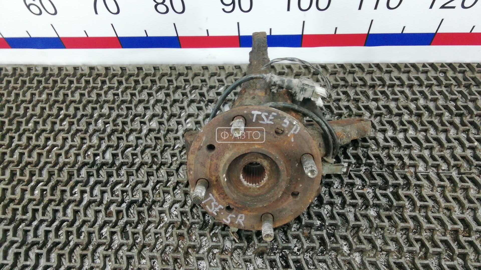 Ступица передняя правая