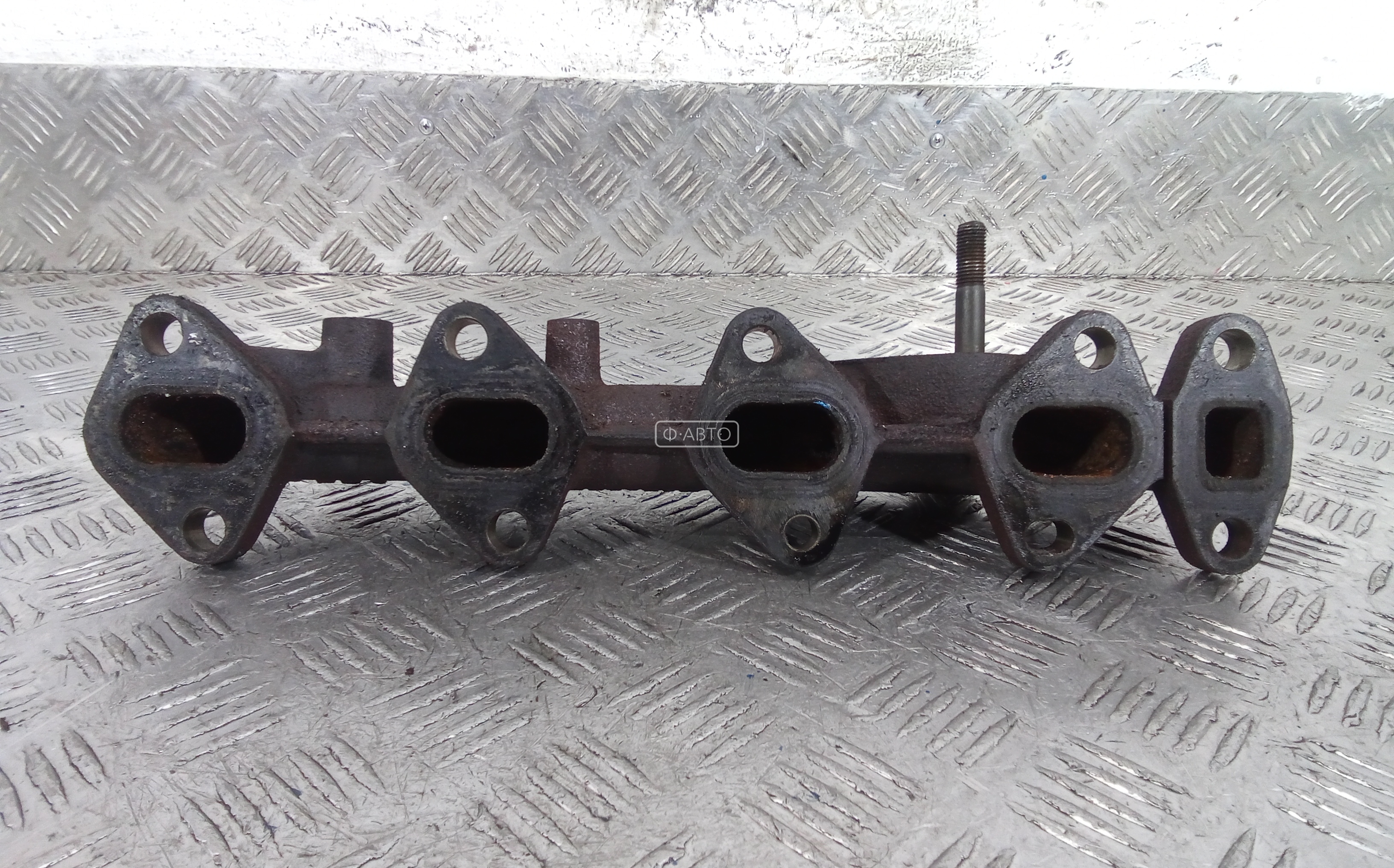 Выпускной коллектор дизельный