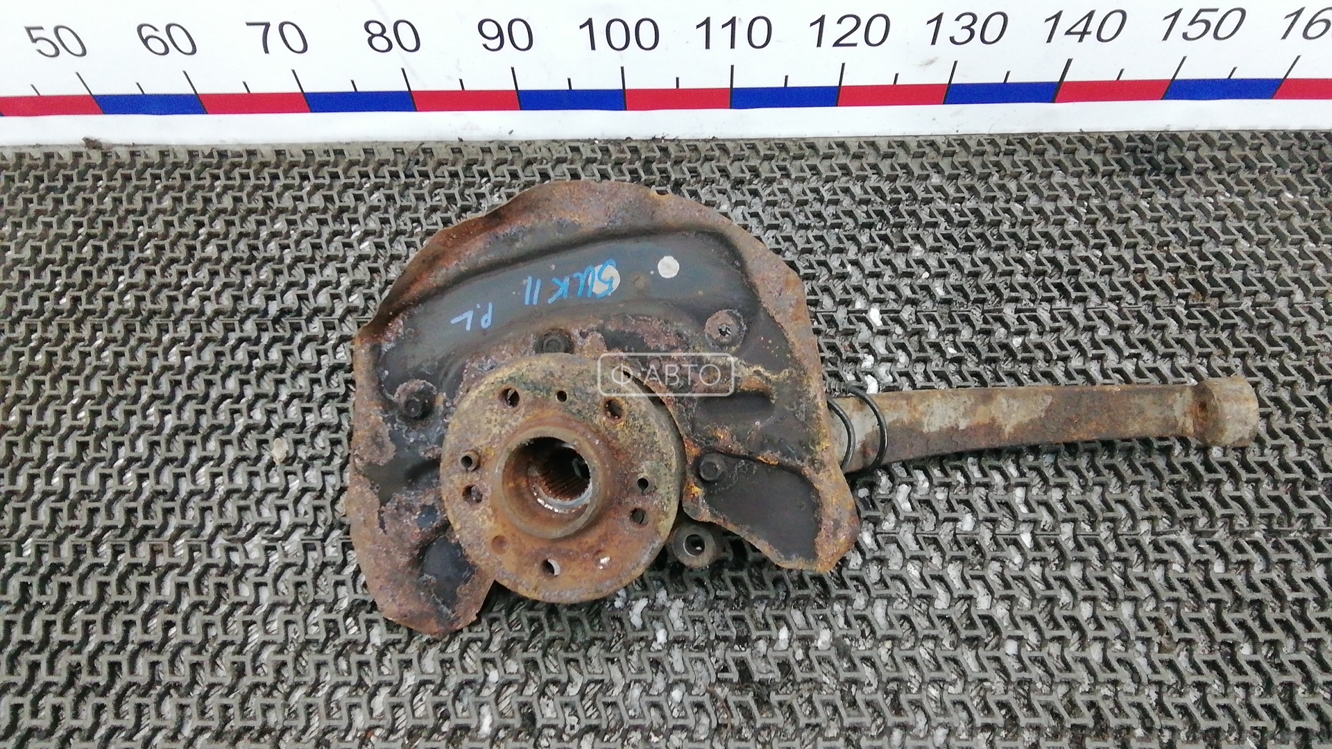 Ступица передняя левая