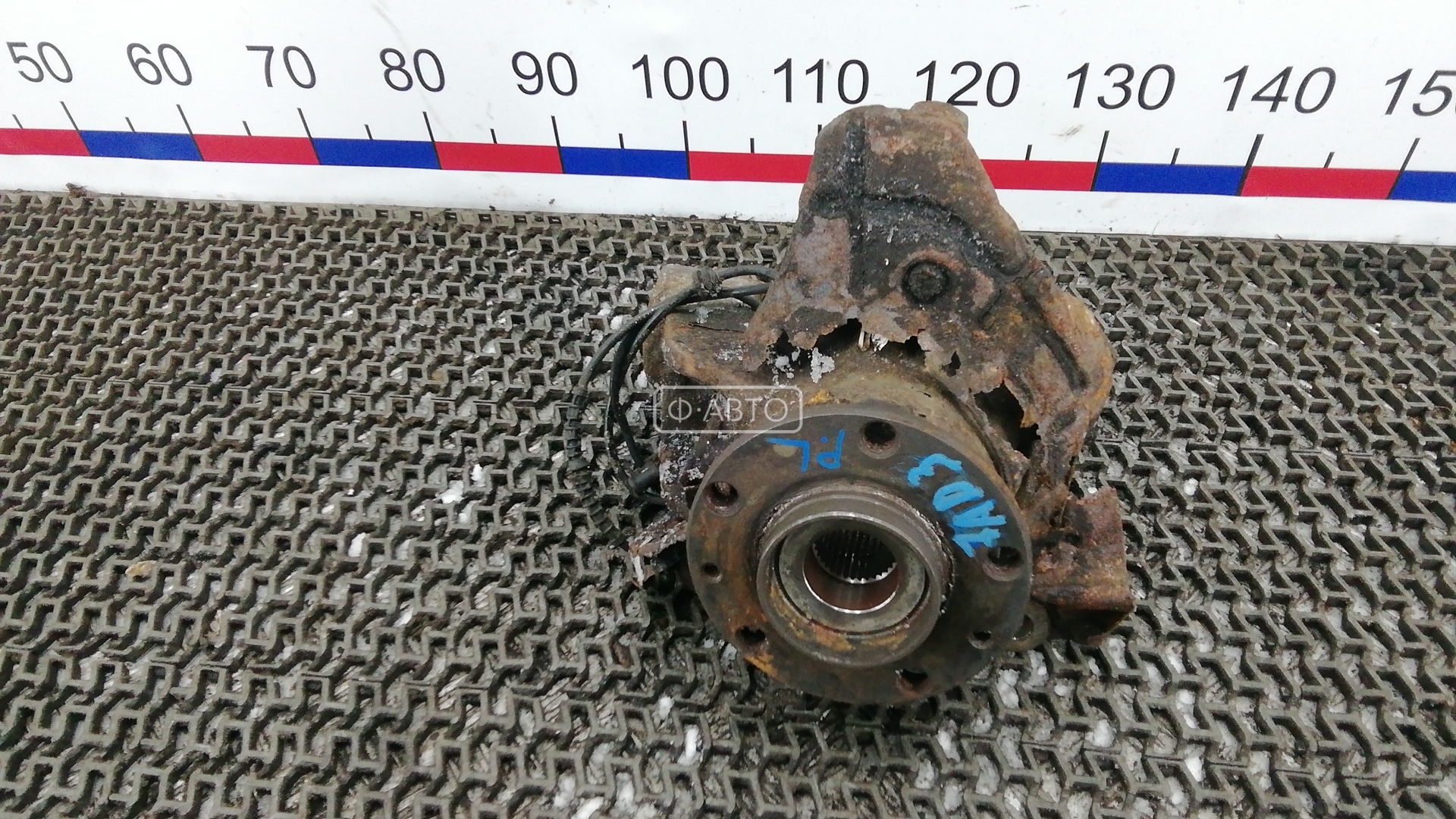 Ступица передняя левая