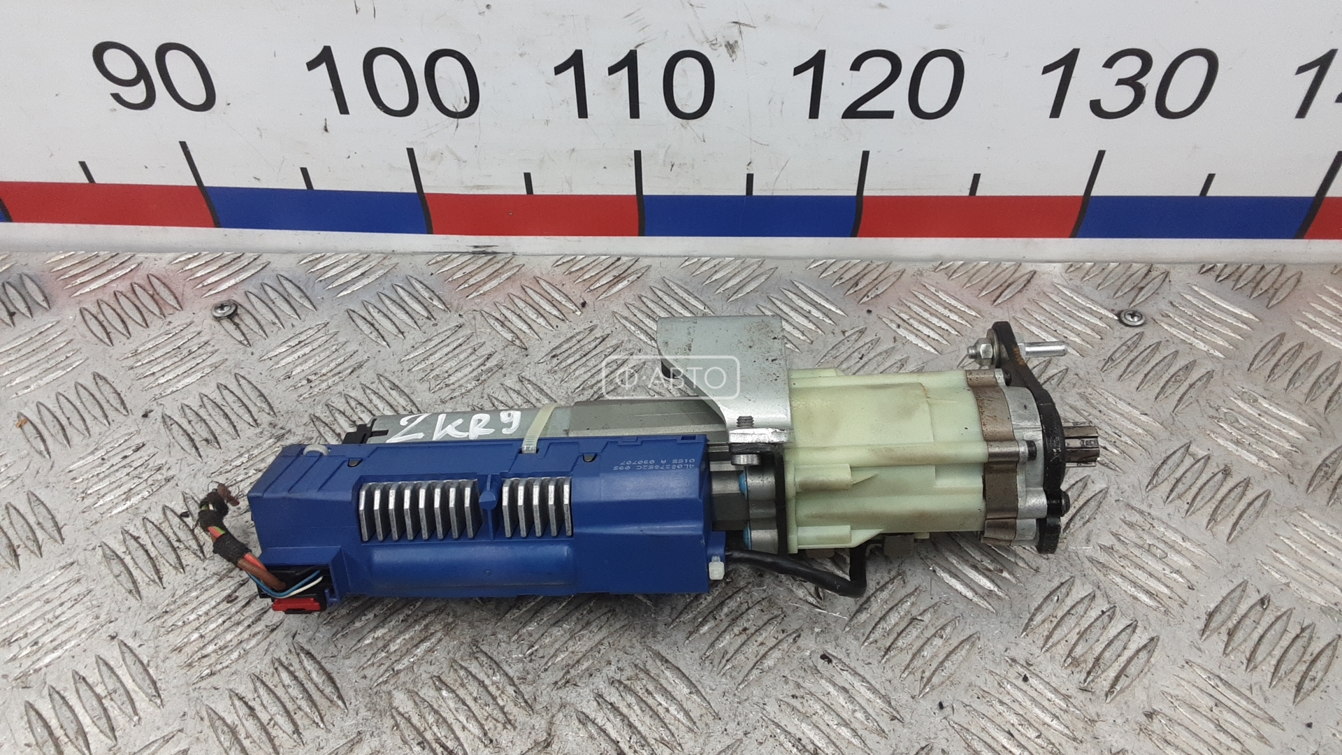 Электропривод багажника