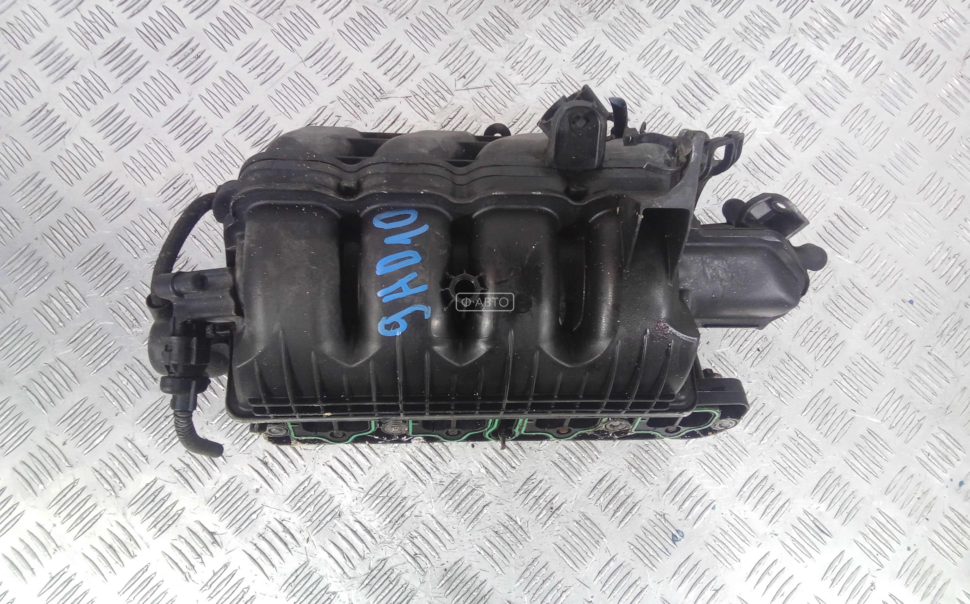 Впускной коллектор бензиновый