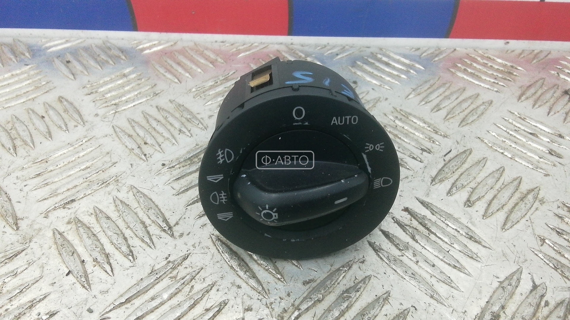 Переключатель света