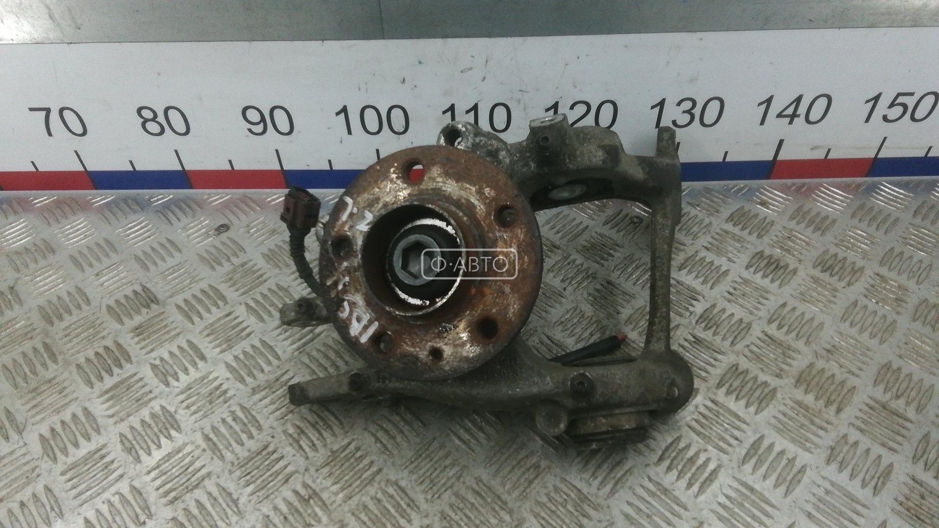 Ступица задняя левая