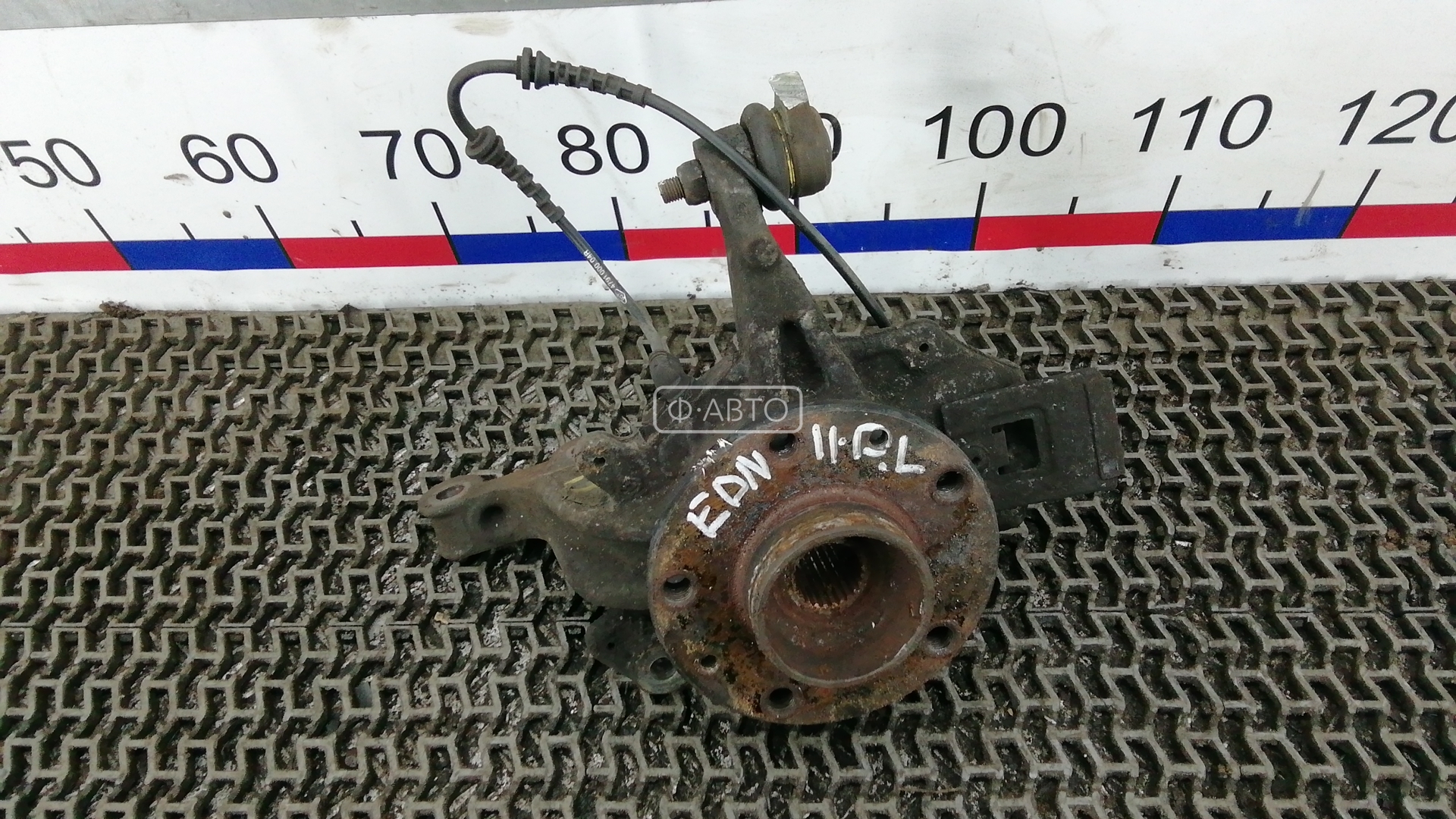 Ступица передняя левая