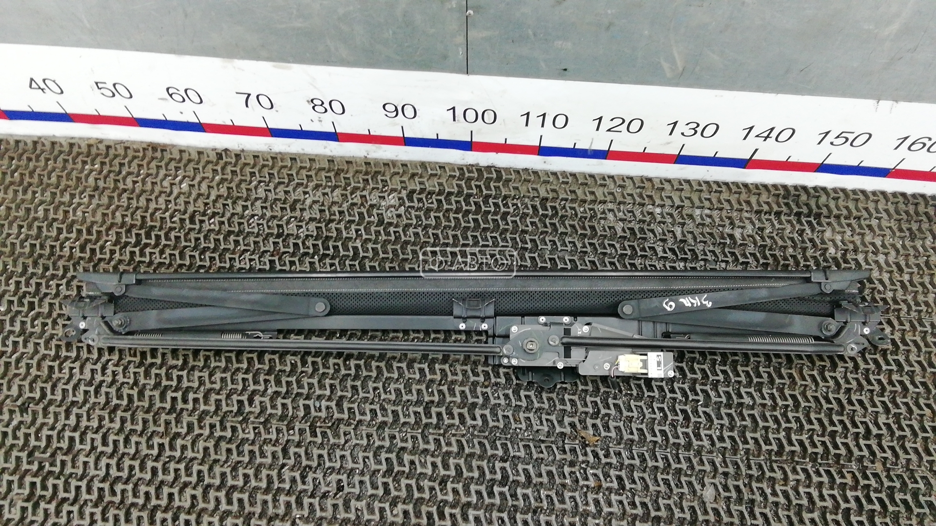 Шторка багажника