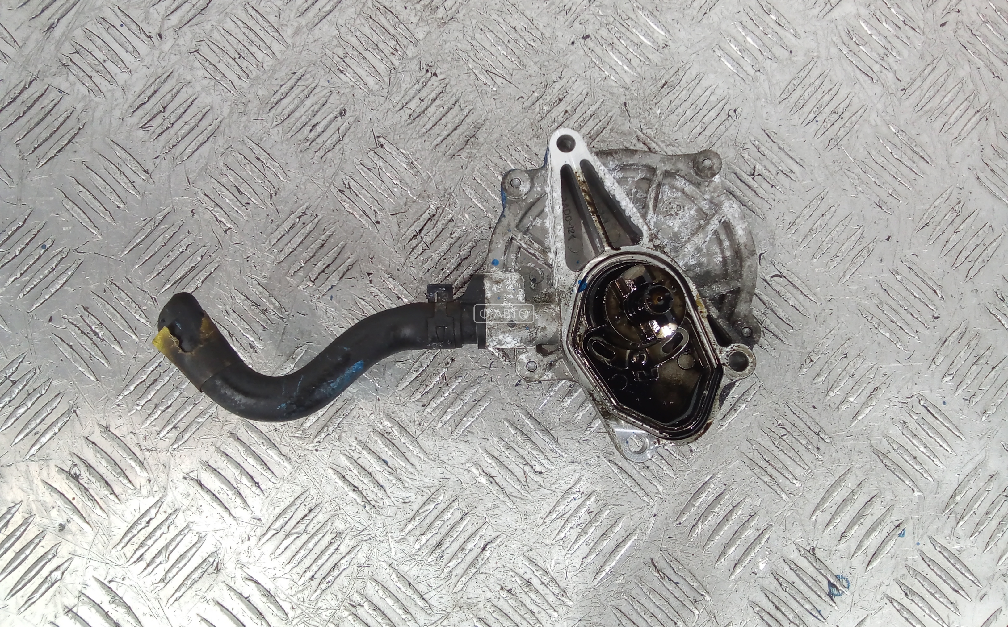 Насос вакуумный