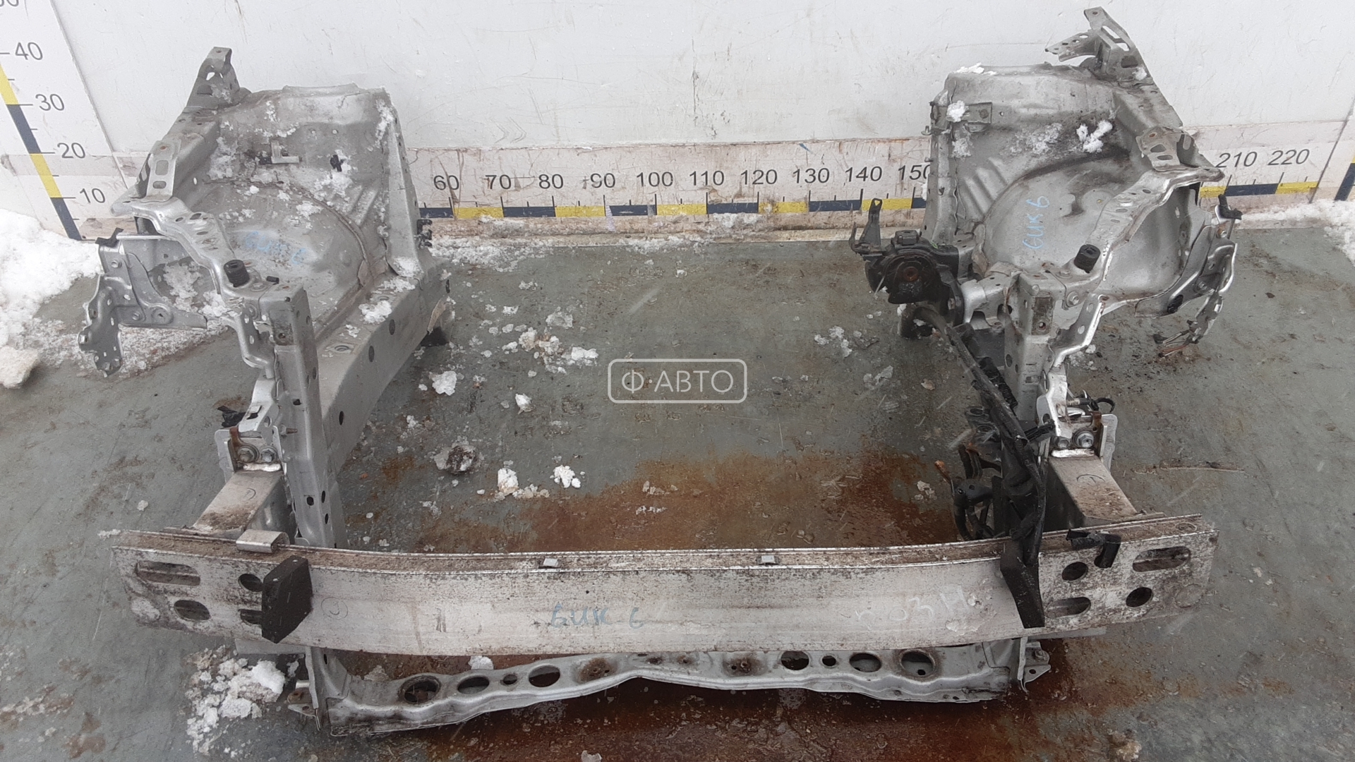 Передняя панель крепления облицовки (телевизор)