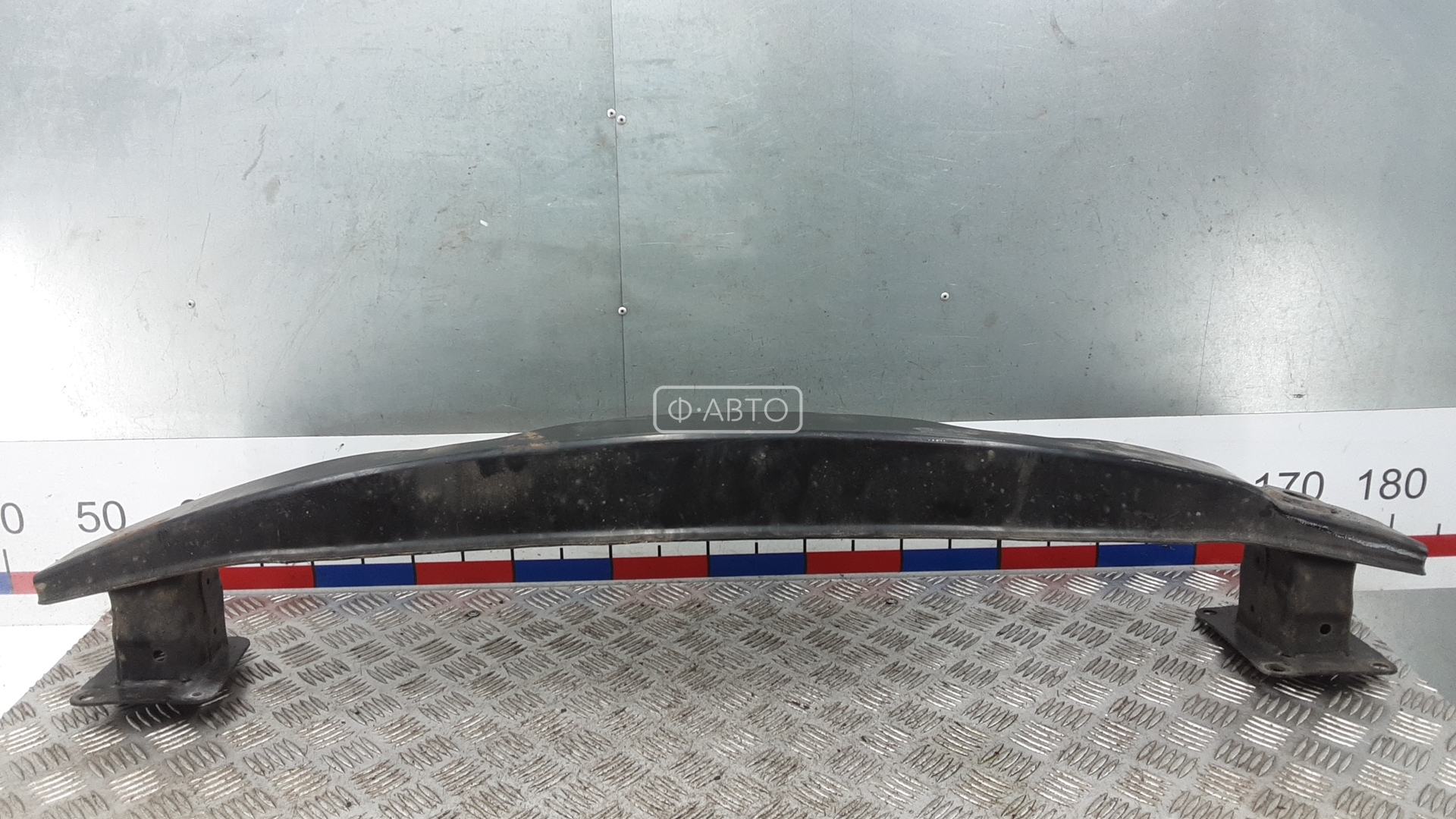 Усилитель бампера задний