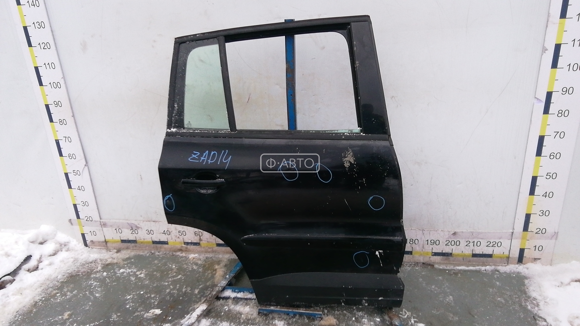 Дверь задняя правая
