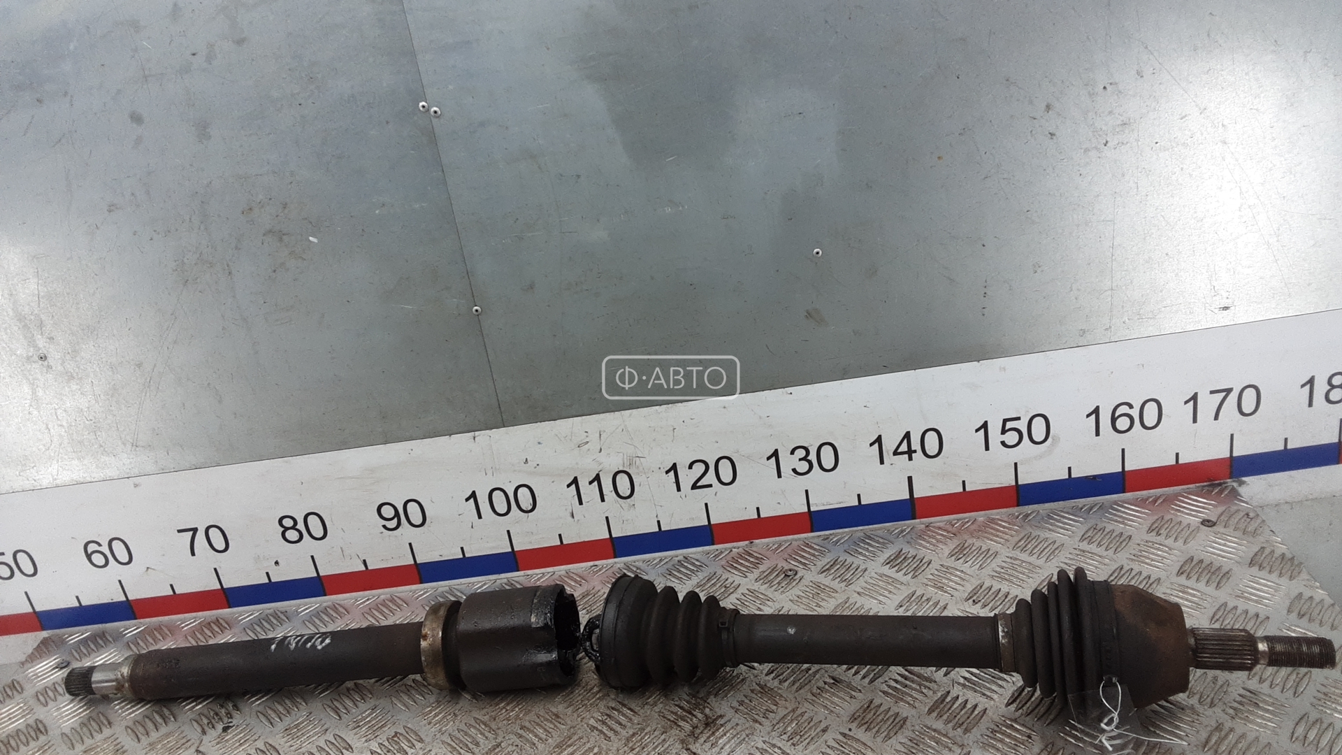 Привод передний правый