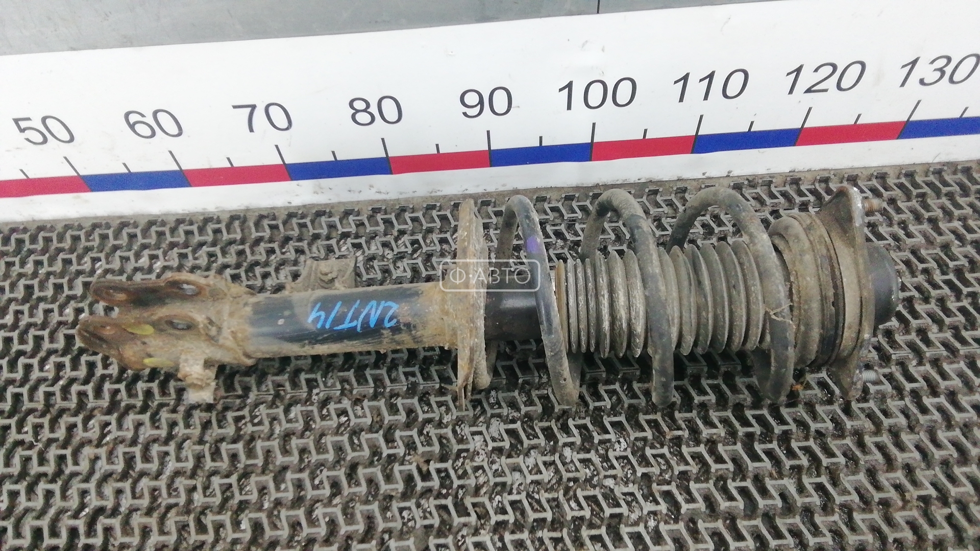 Стойка передняя левая