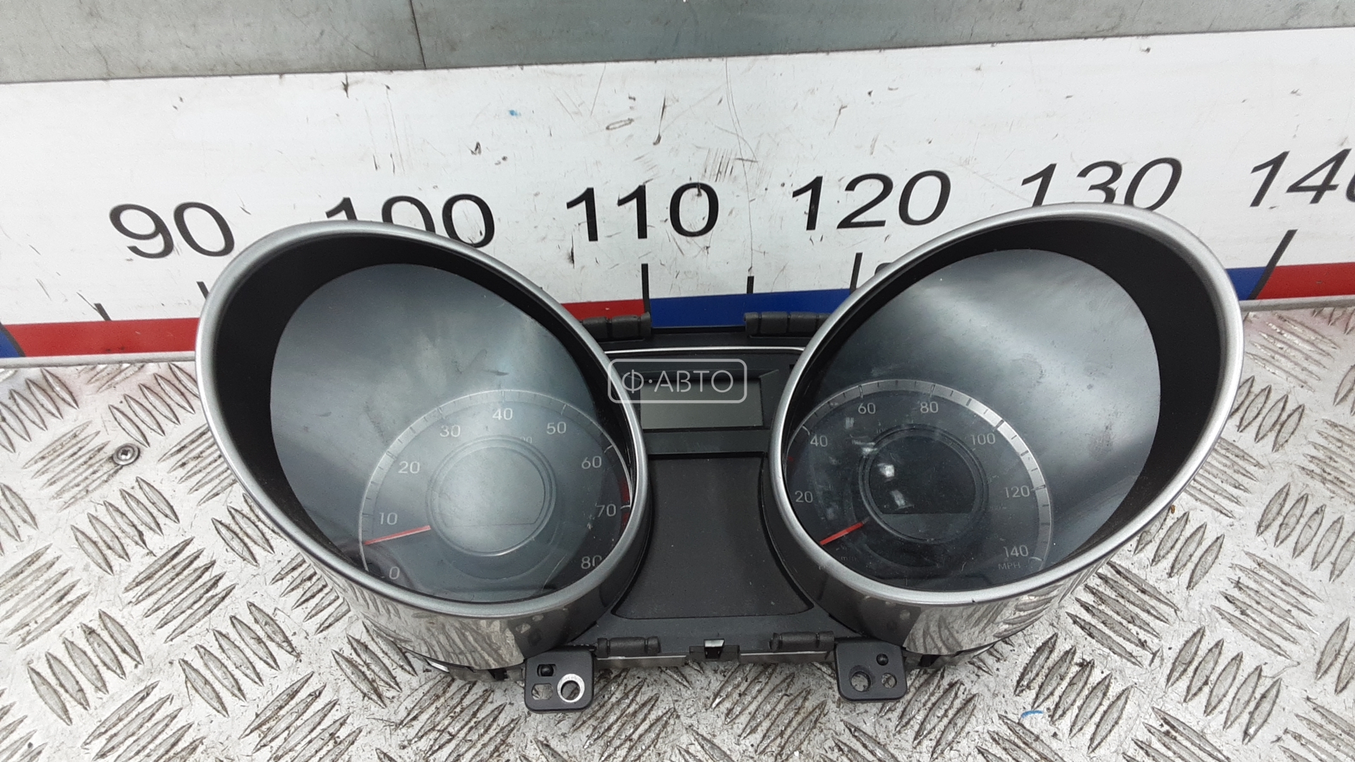 Щиток приборов