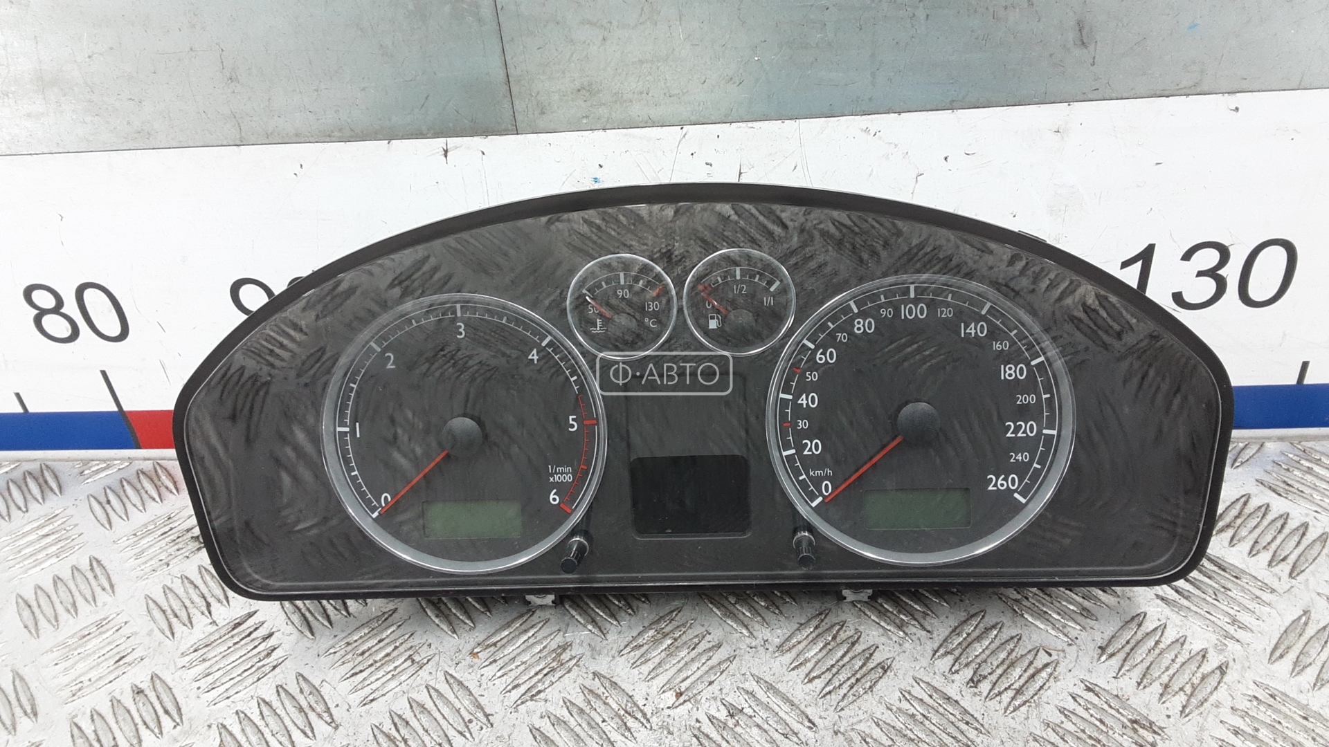 Щиток приборов