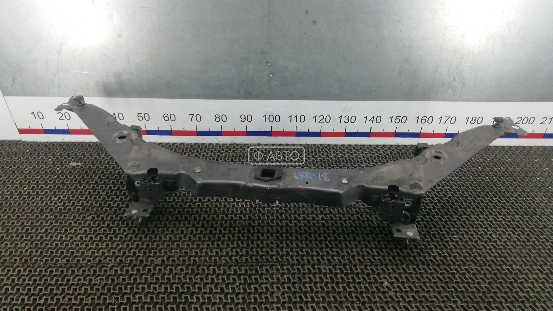 Передняя панель крепления облицовки (телевизор)